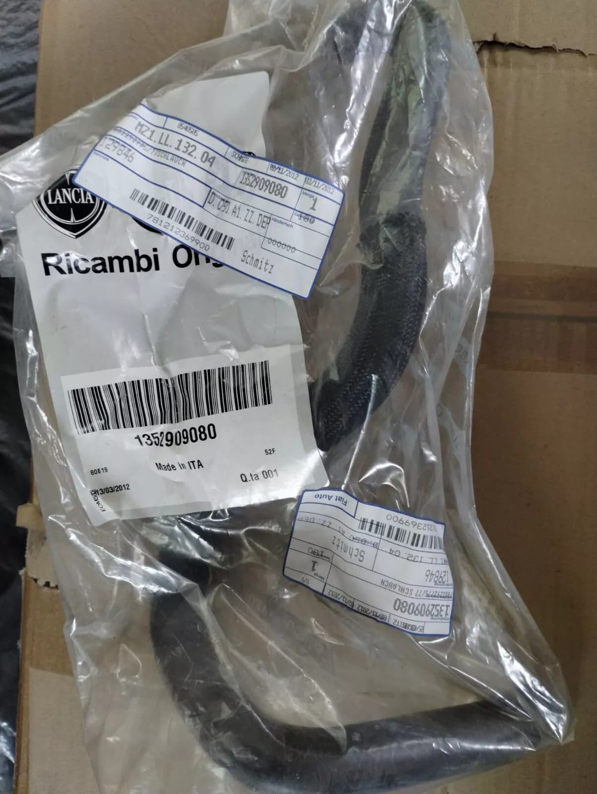 Genuine Fiat, RUBBER TUBES No: 1352909080