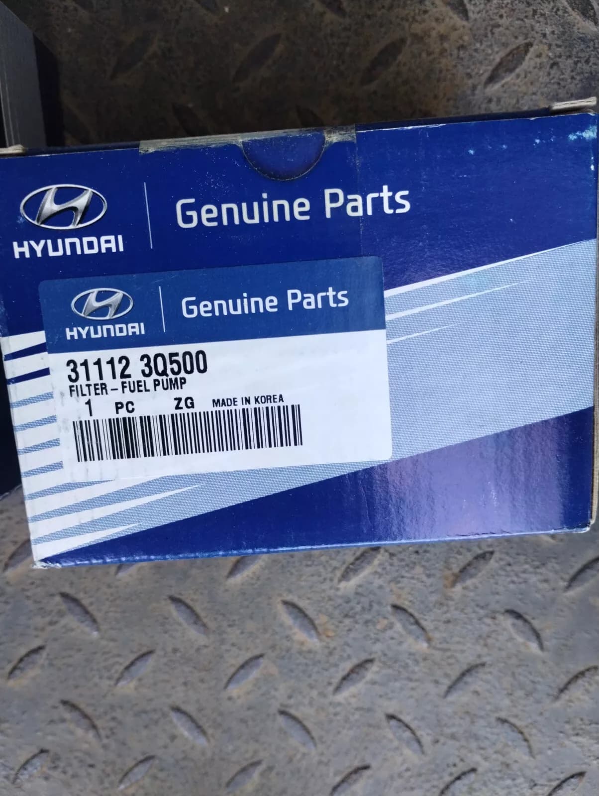 HYUNDAI original FILTER-FUEL PUMP No : 311123Q500