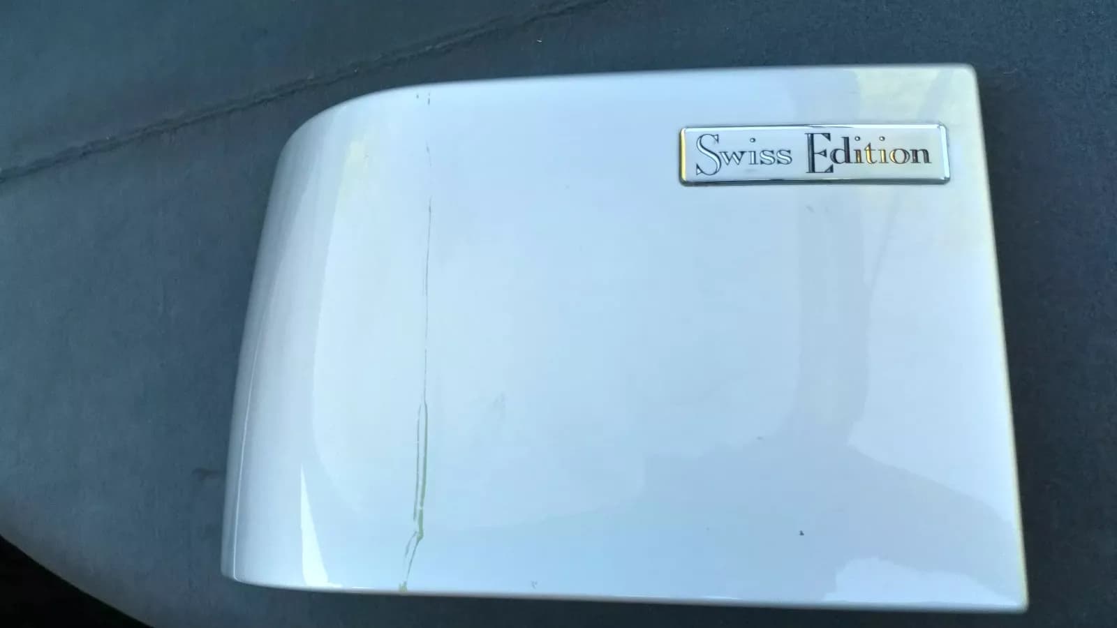 SAAB 9000 CS corner trim left Color silver Part No:4295119