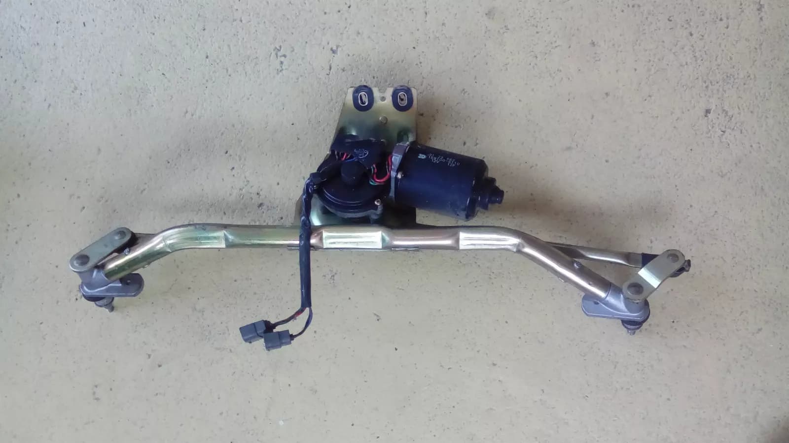 SAAB 9000 CDE, CSE wiper motor front part no:9123662 year:1995