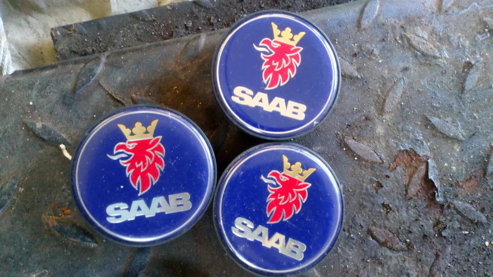 SAAB hub caps 3pcs Part no :12802437