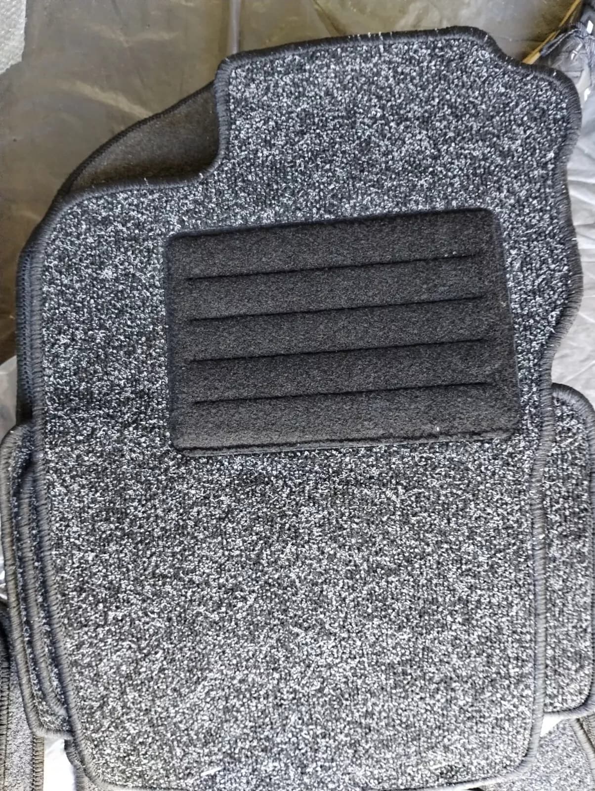 ALFA ROMEO 147 floor mats NR: 0211536