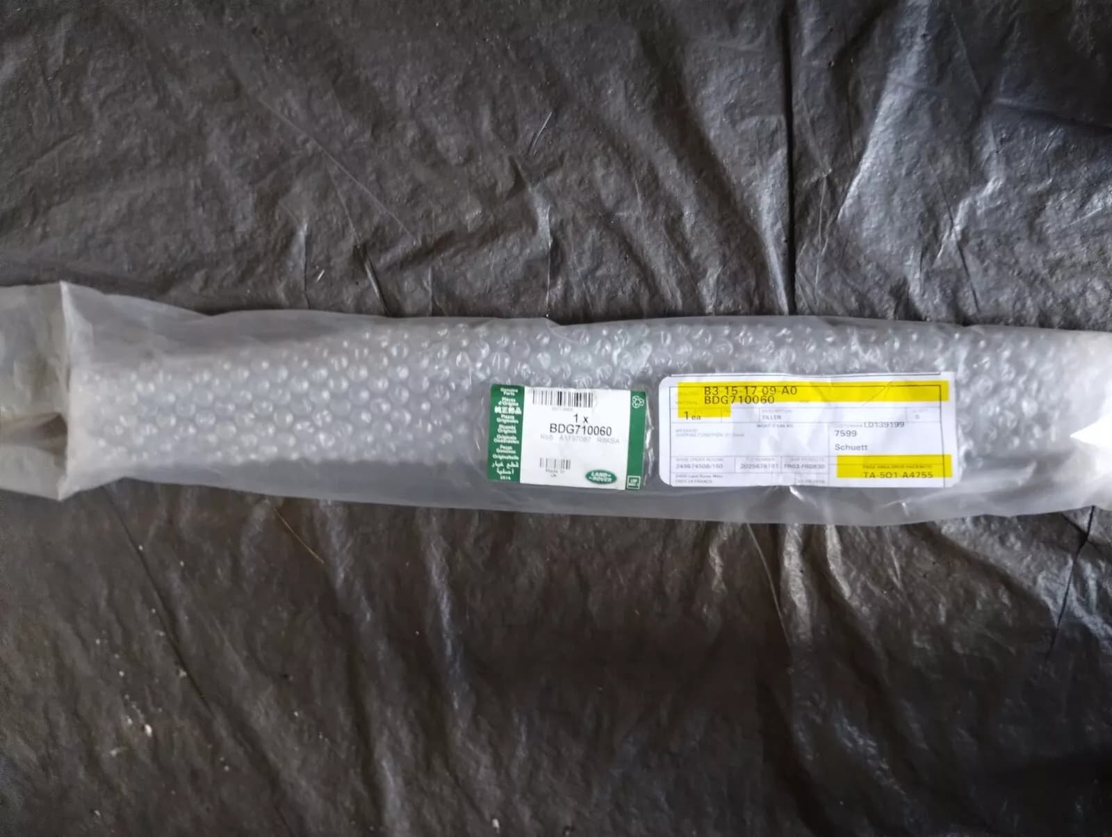 Genuine Jaguar filler trim No : BDG710060