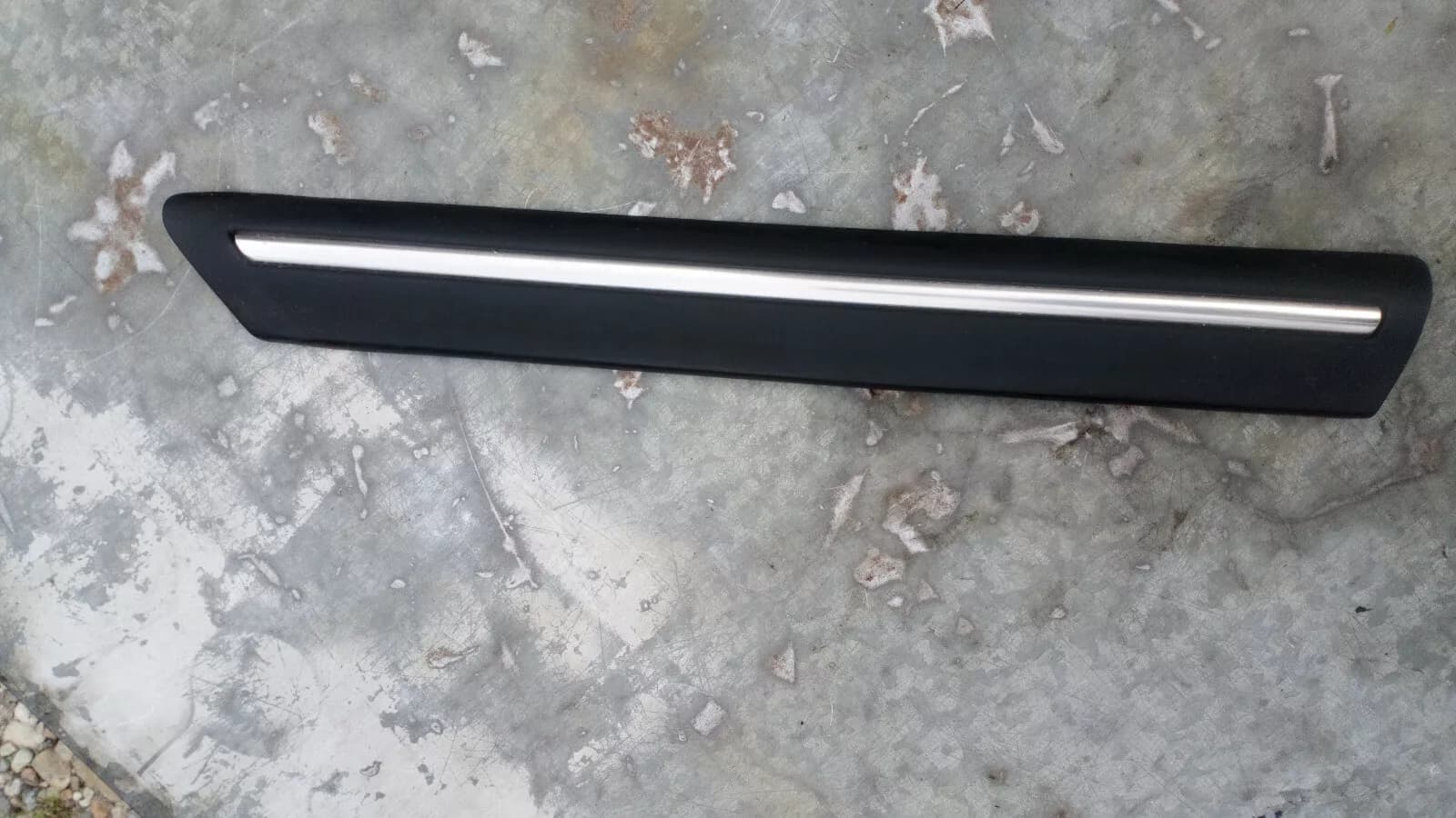 SAAB 9000 rear left fender trim Part no:4343190 year:1995-98