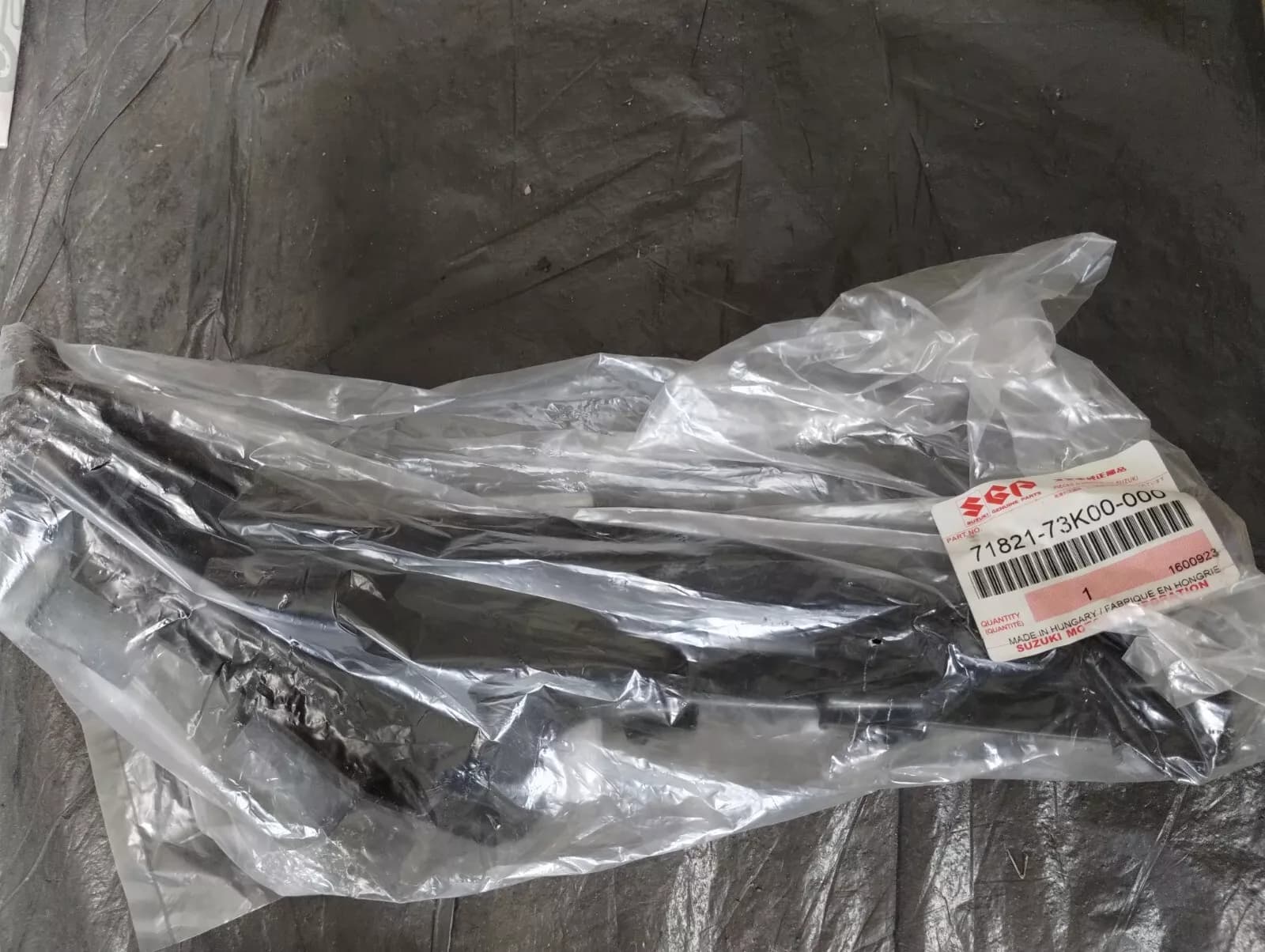 Suzuki genuine rear bumper holder right No: 71821-73K00