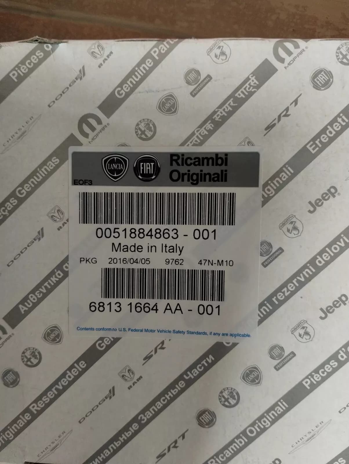 Genuine FIAT 500 ROAD WHEEL HUB CAP No : 51884863