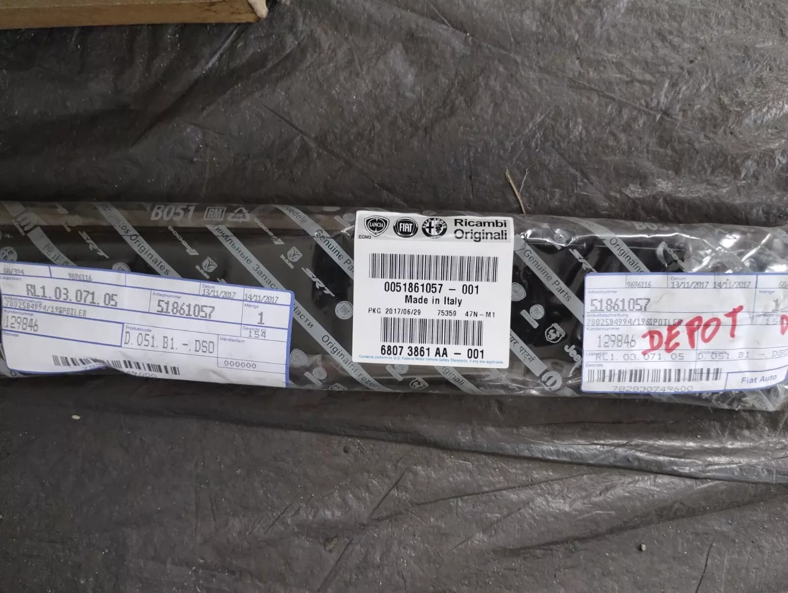 Genuine Fiat 500 spoiler No : 51861057