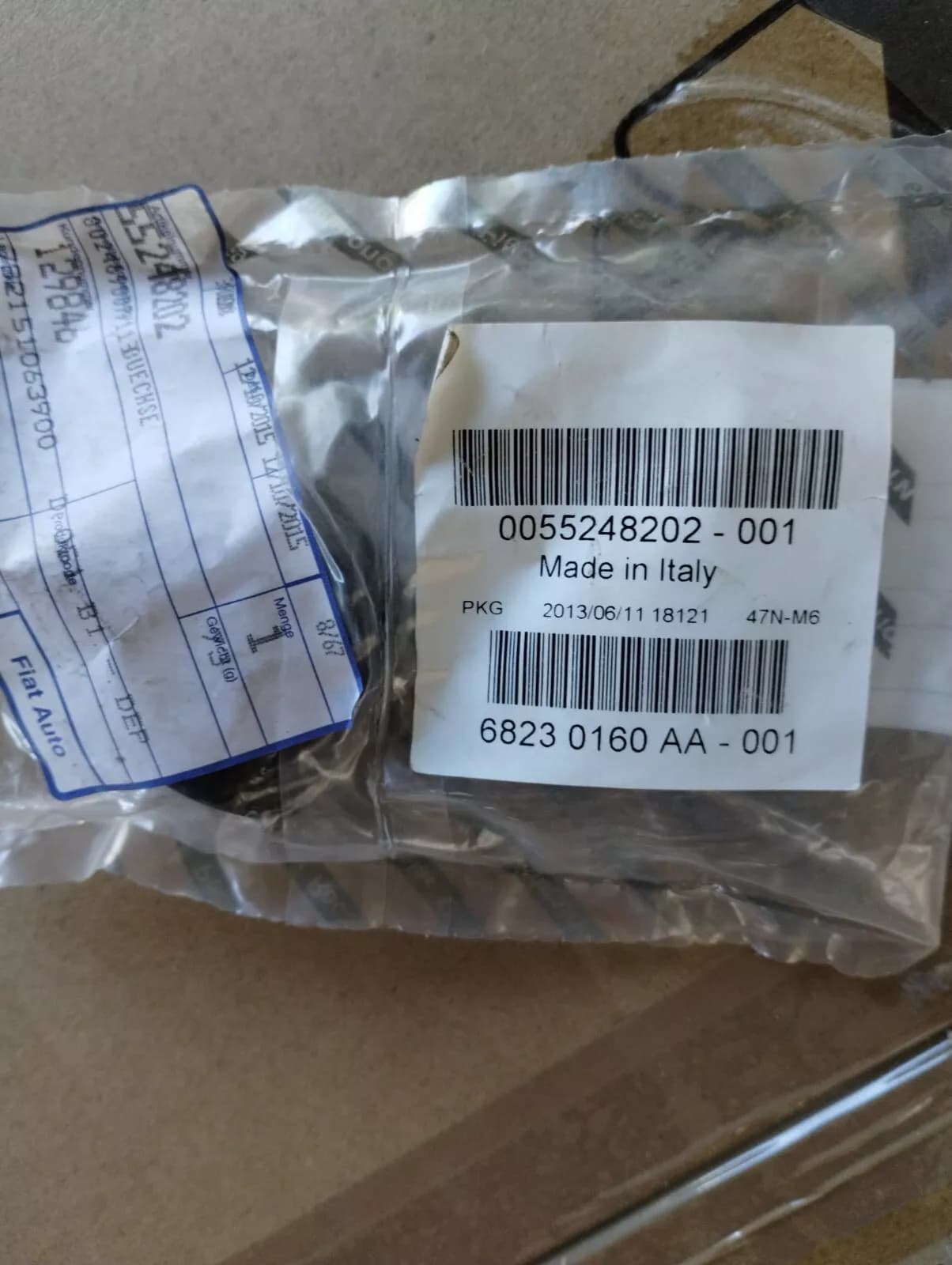 Genuine Fiat, Lancia, Alfa Romeo Bush No : 55248202, 68230160AA