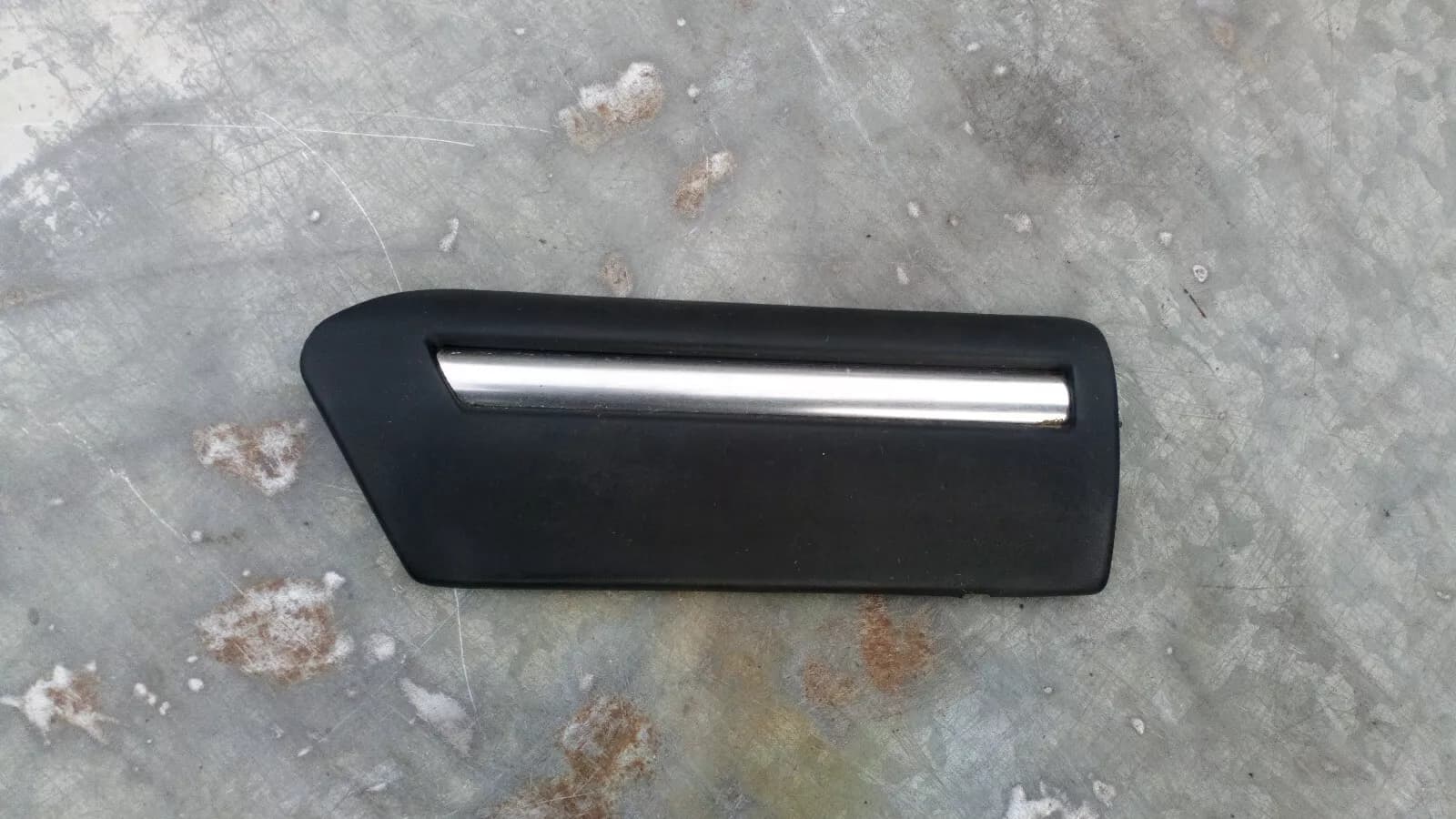 SAAB 9000 front left wing trim Part no:4341830 year:1990-98