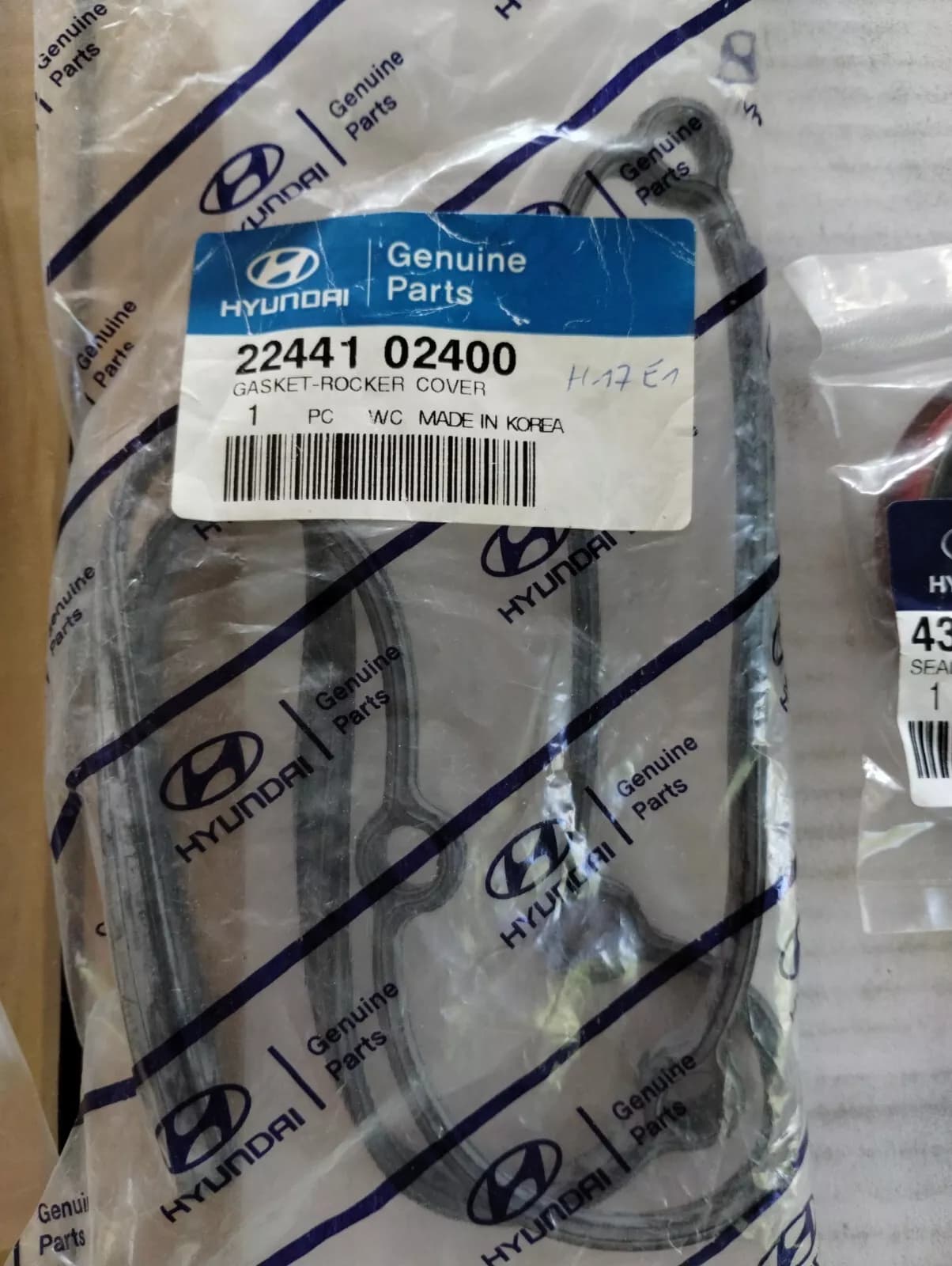 Genuine Hyundai, GASKET-ROCKER COVER 1 pcs no: 2244102400