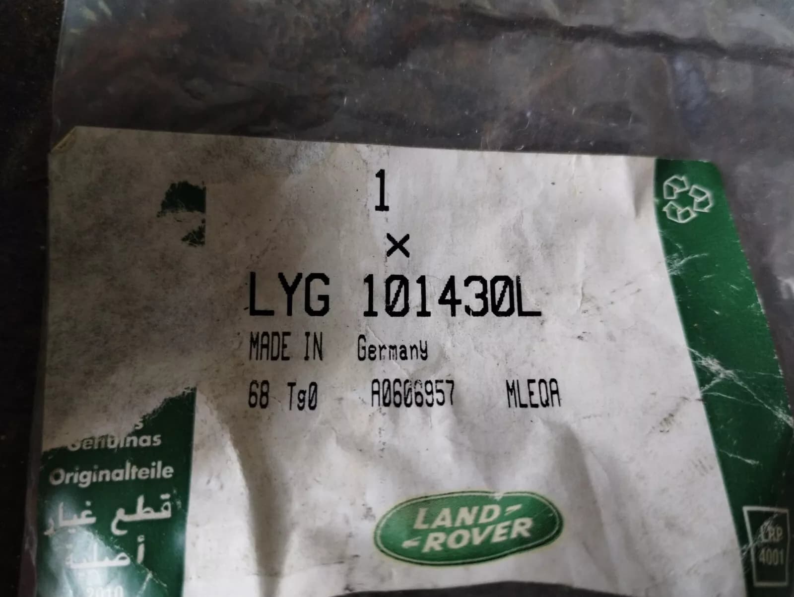 Genuine Jaguar, Land Rover, bolt 2Pcs Nr: LYG101430L