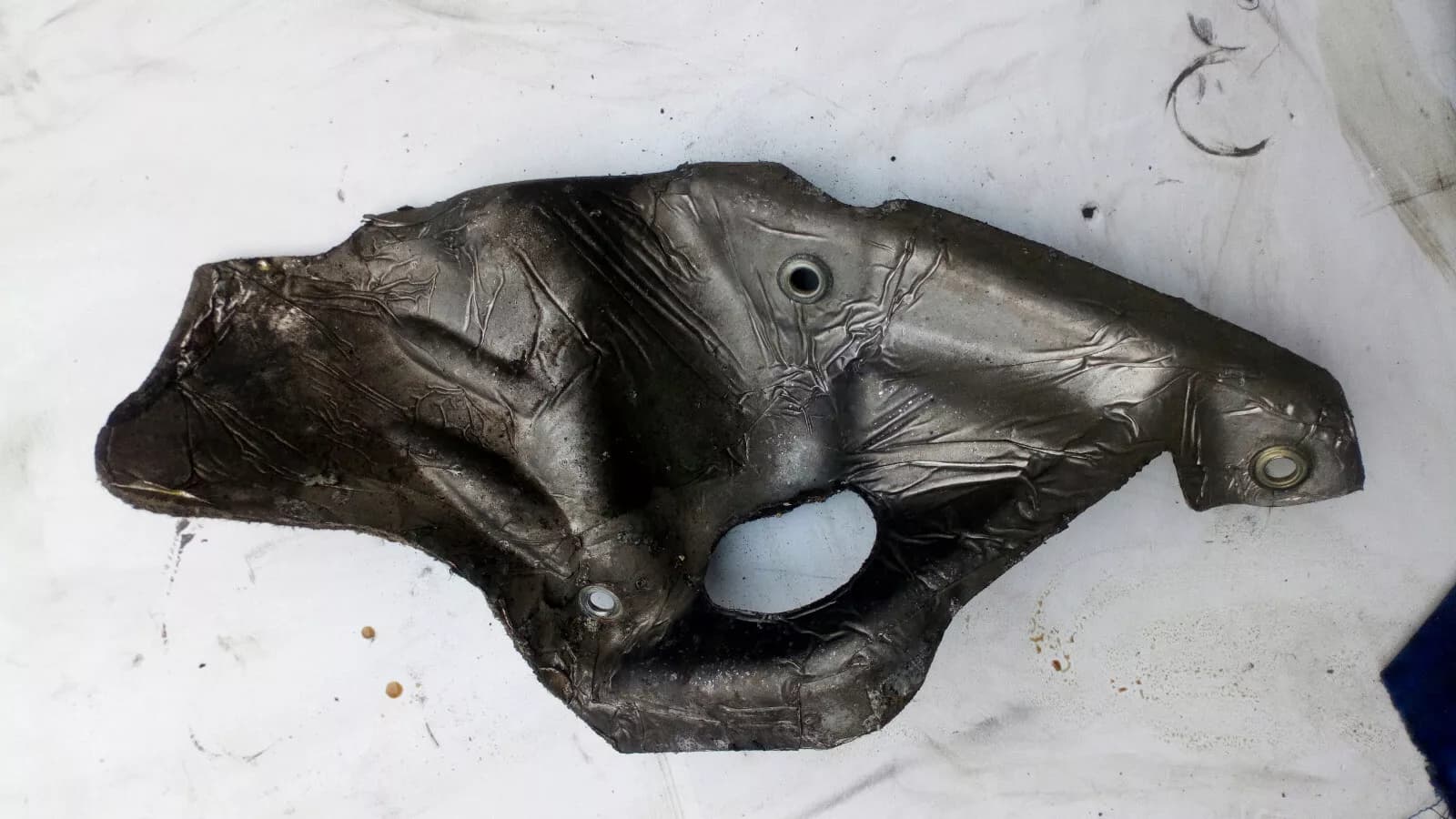 Peugeot 607 2 2HDI drive shaft right insulation