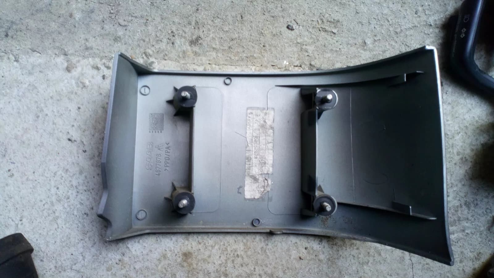 SAAB 9-3 cover left Smoked silver year:1998-2003 part no: 4677878