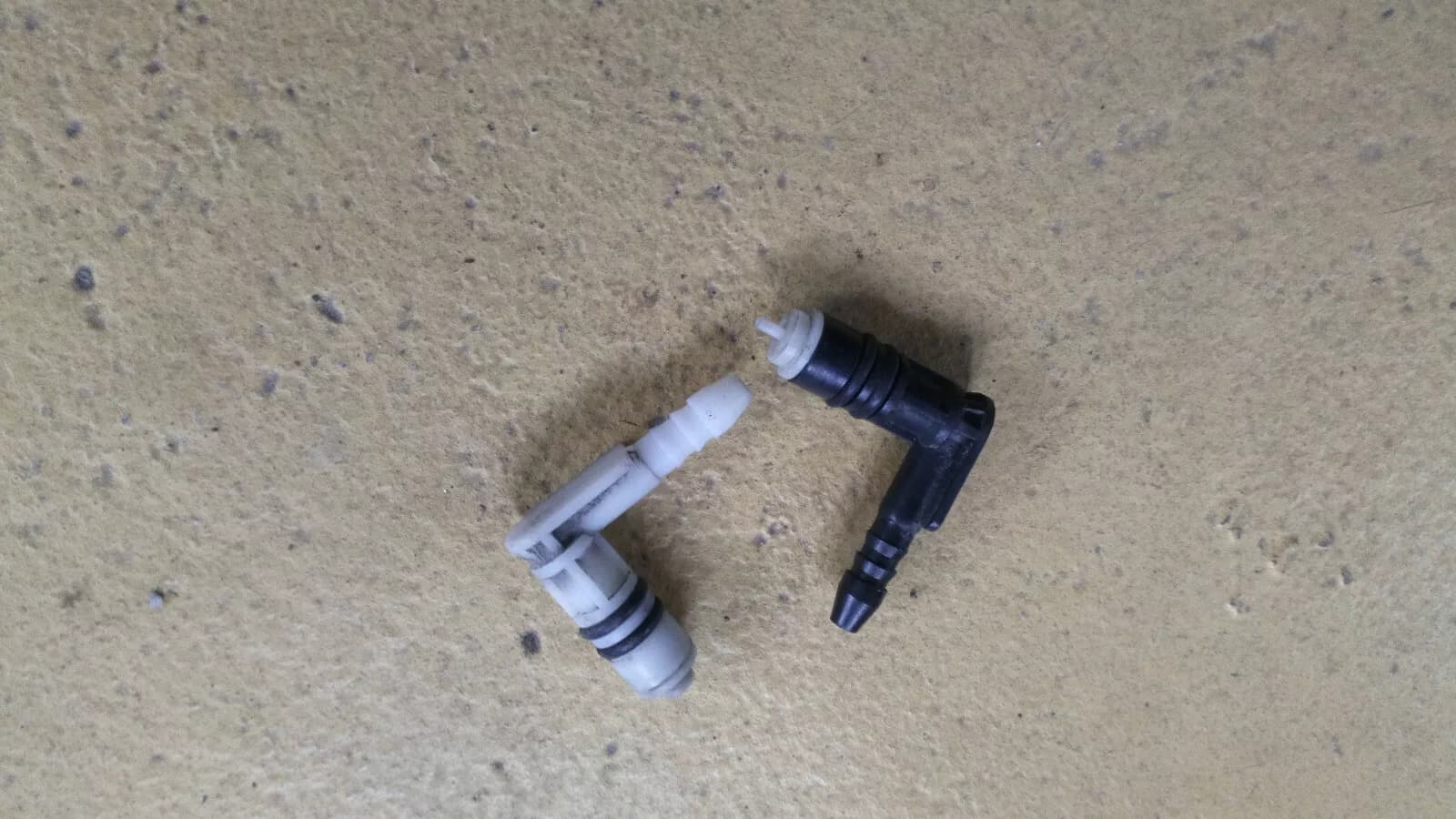 Saab valve for fuel pump 2pcs part no:4161766