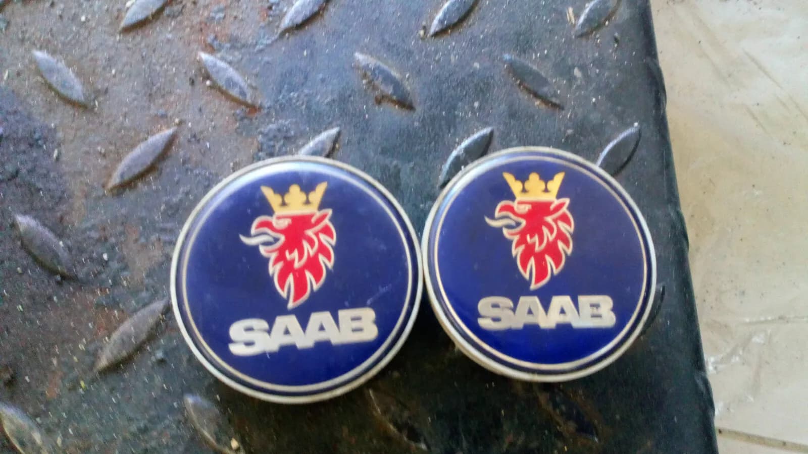 SAAB hub caps 2pcs part no:12775052