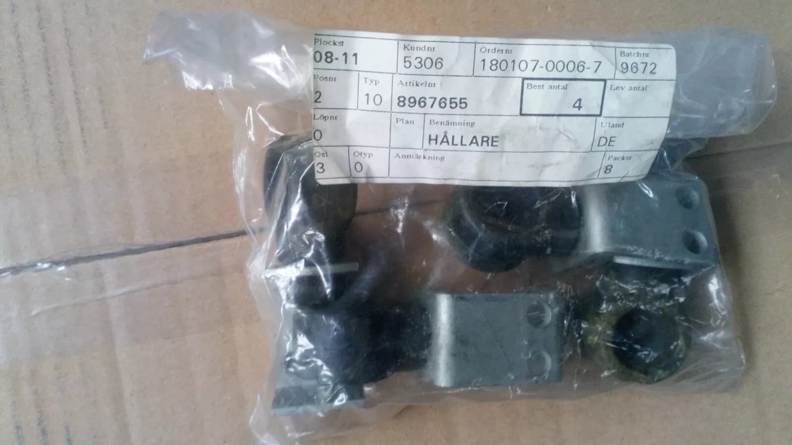 SAAB 900, 9000 handbrake cable holder part no:8967655 1pc