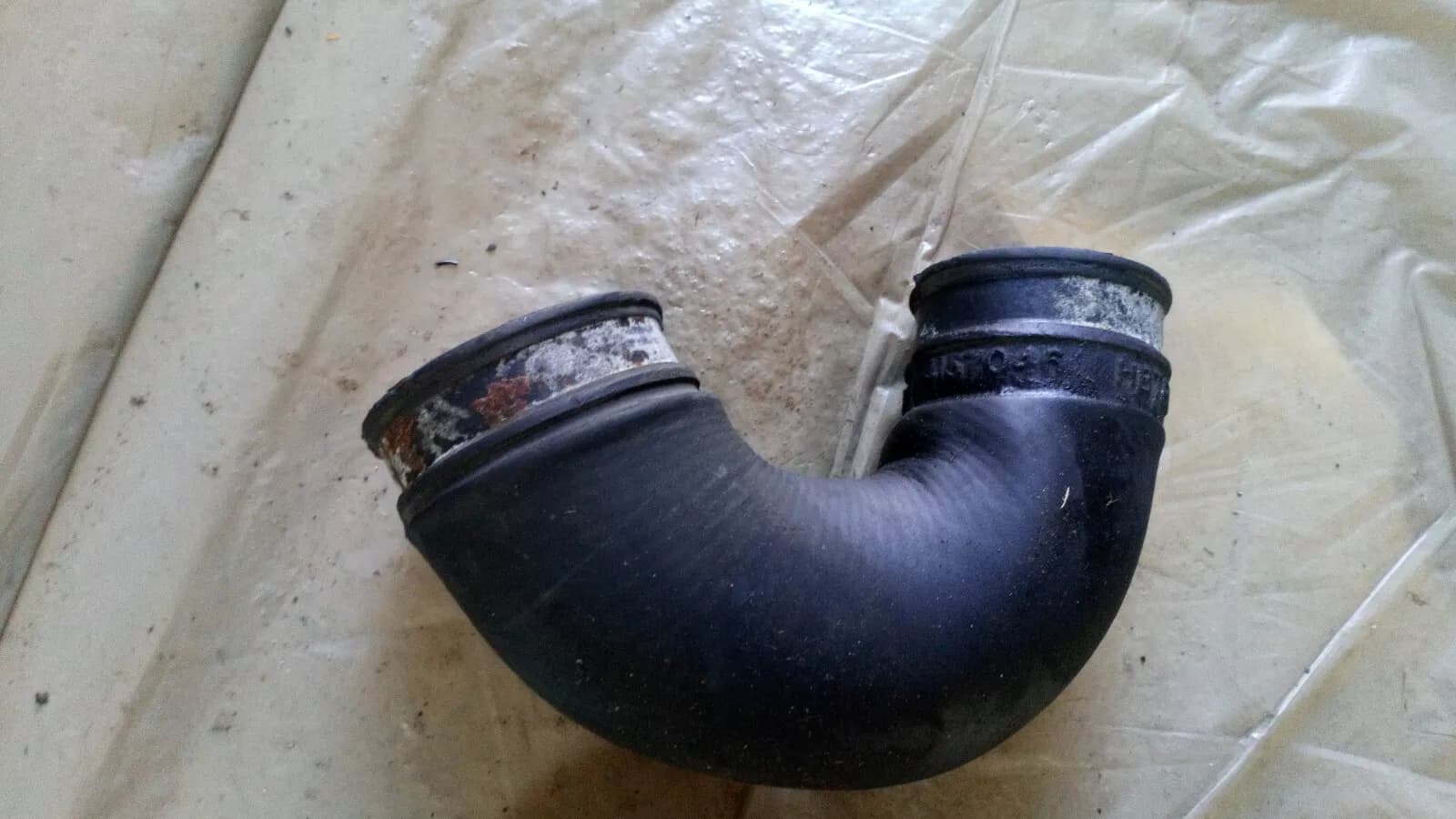 Saab 9000 Turbo hose Part no:4157046 year 1992-98