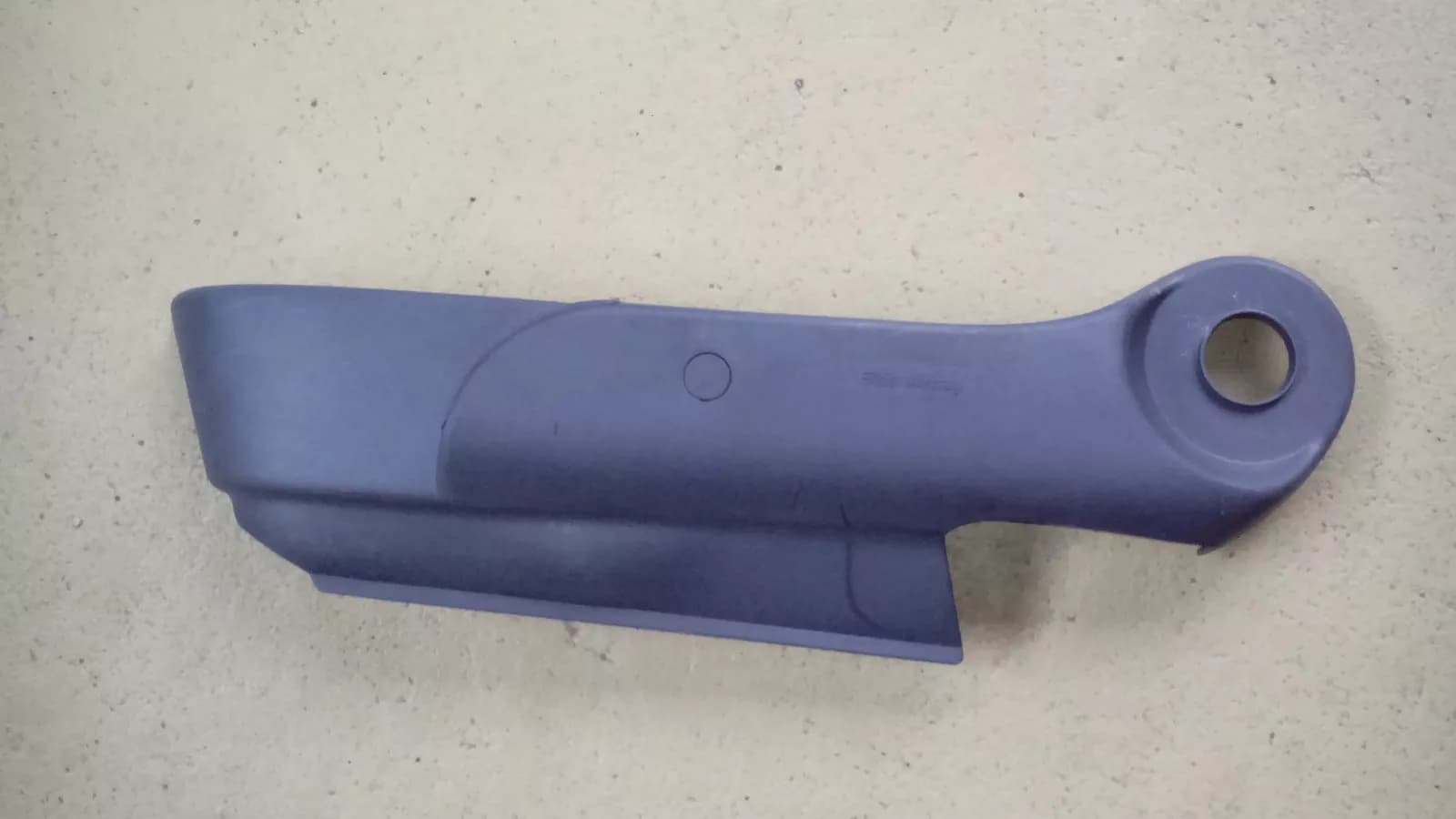 SAAB 9-5 seat side panel left Color grey part no:5313838 year: 1998-2009