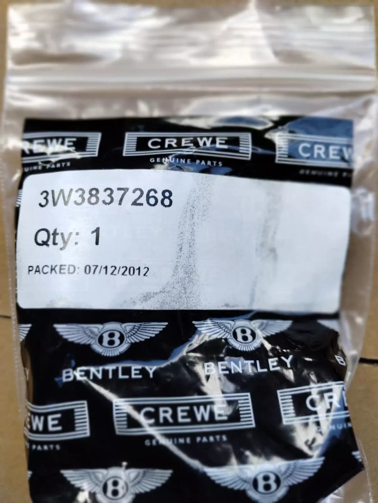 ORIGINAL BENTLEY COVER 1 PCS NR: 3W3837268