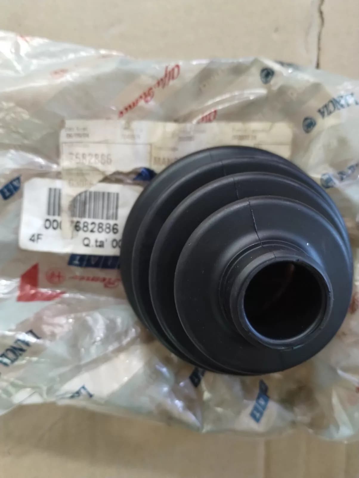Genuine Fiat, Alfa Romeo JOINT BOOT 1 pcs No: 7682886