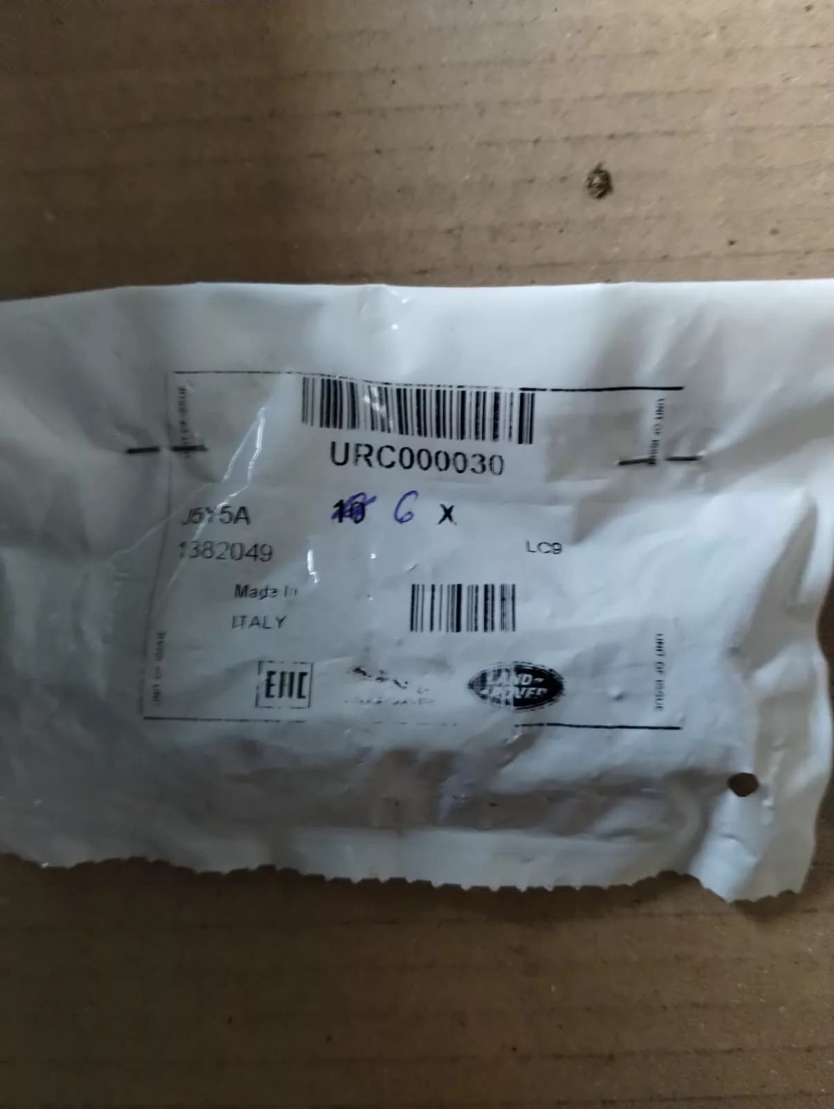 Jaguar, Land Rover, genuine screw 6 pcs No: URC000030