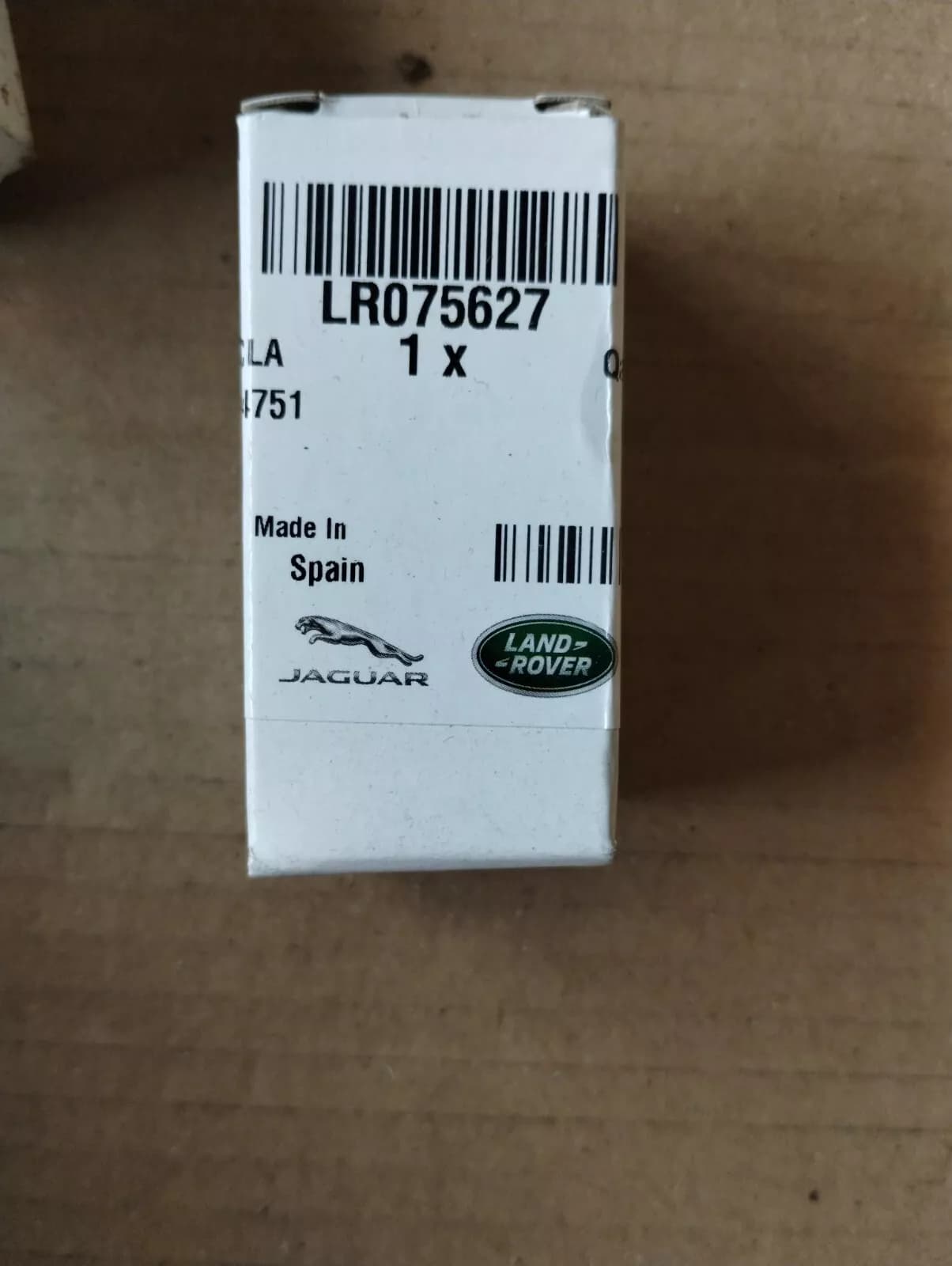 Jaguar, Land Rover, genuine Seal No : LR075627