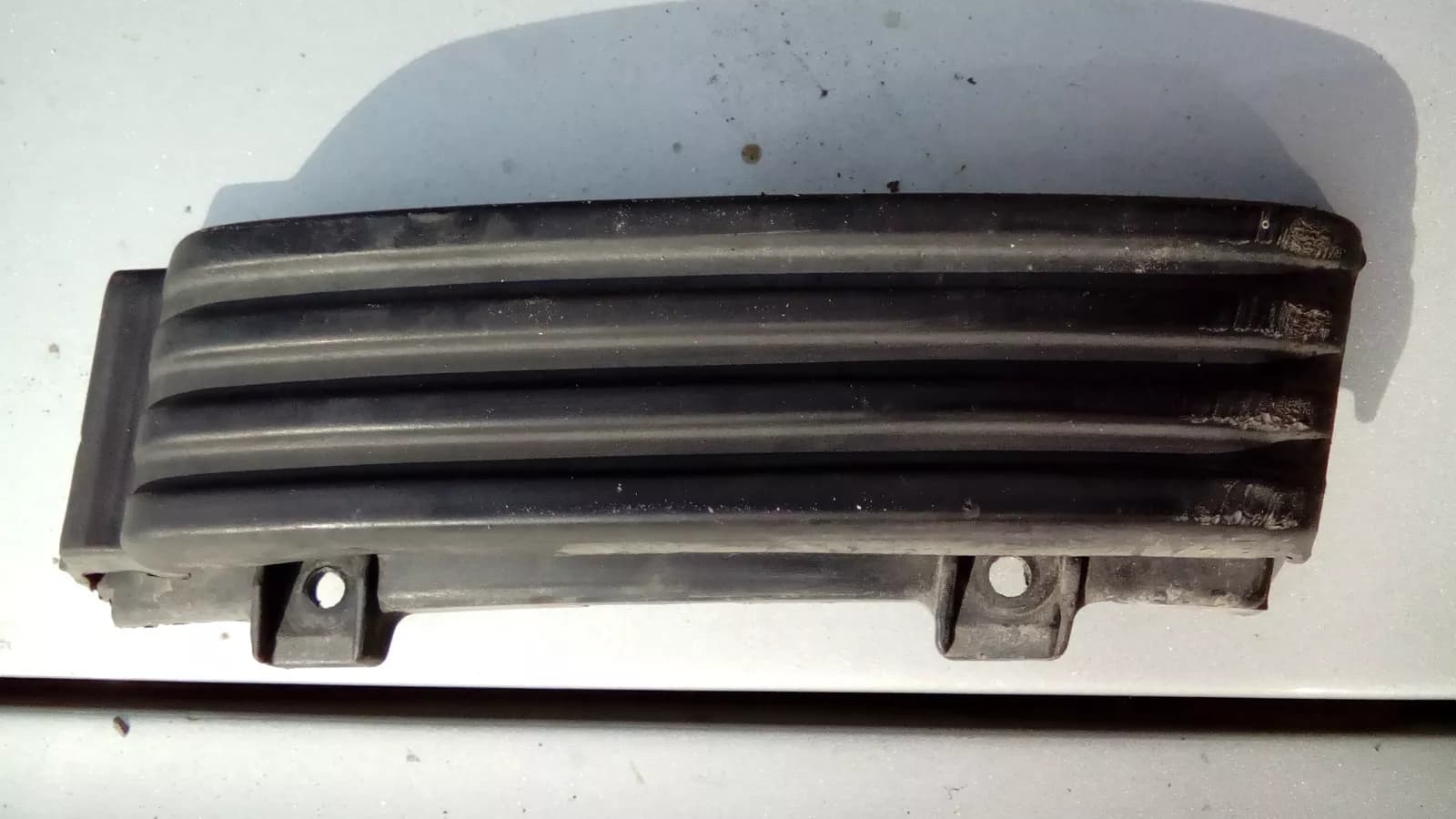 SAAB 9000 CSE, CDE rear right bumper decoration Part no : 4093365