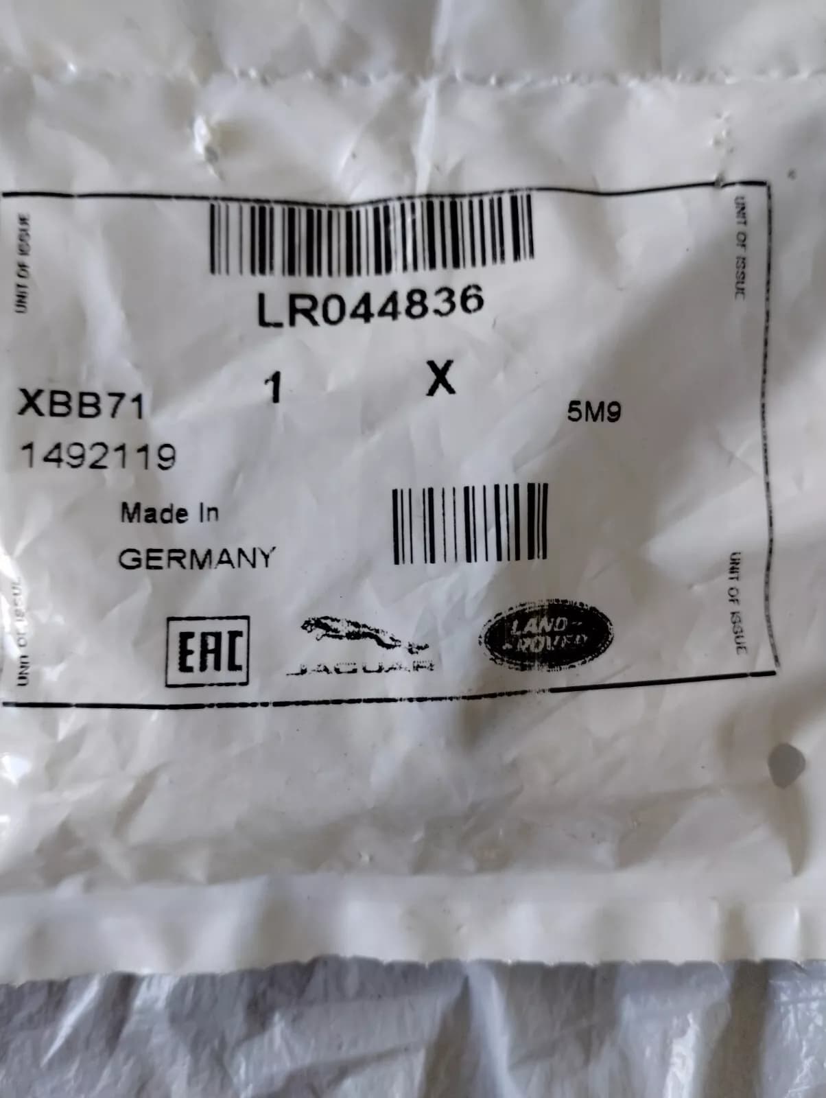 Jaguar, Land Rover, genuine Air suspension connector 2pcs No: LR044836