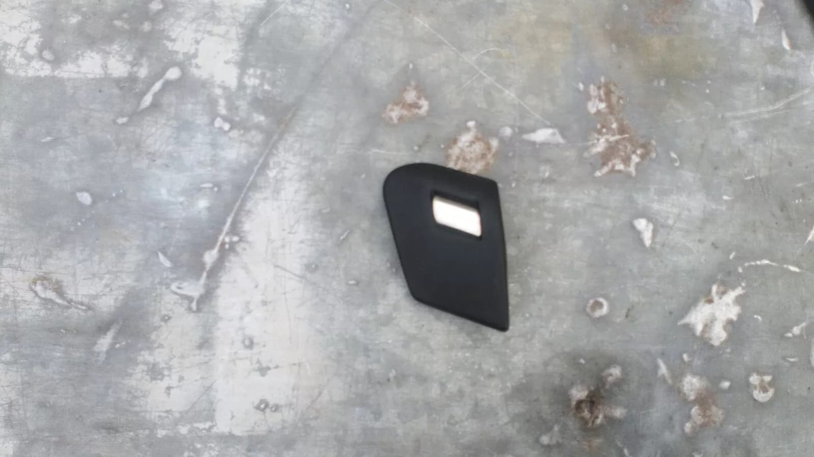 SAAB 9000 rear right fender trim Part no:4343968 year:1995-98