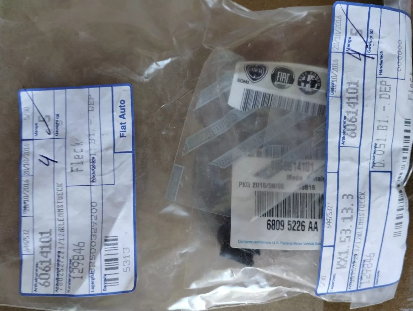 Genuine Fiat, Lancia, Alfa Romeo Clip 4 Pcs No : 60614101, 68095226AA