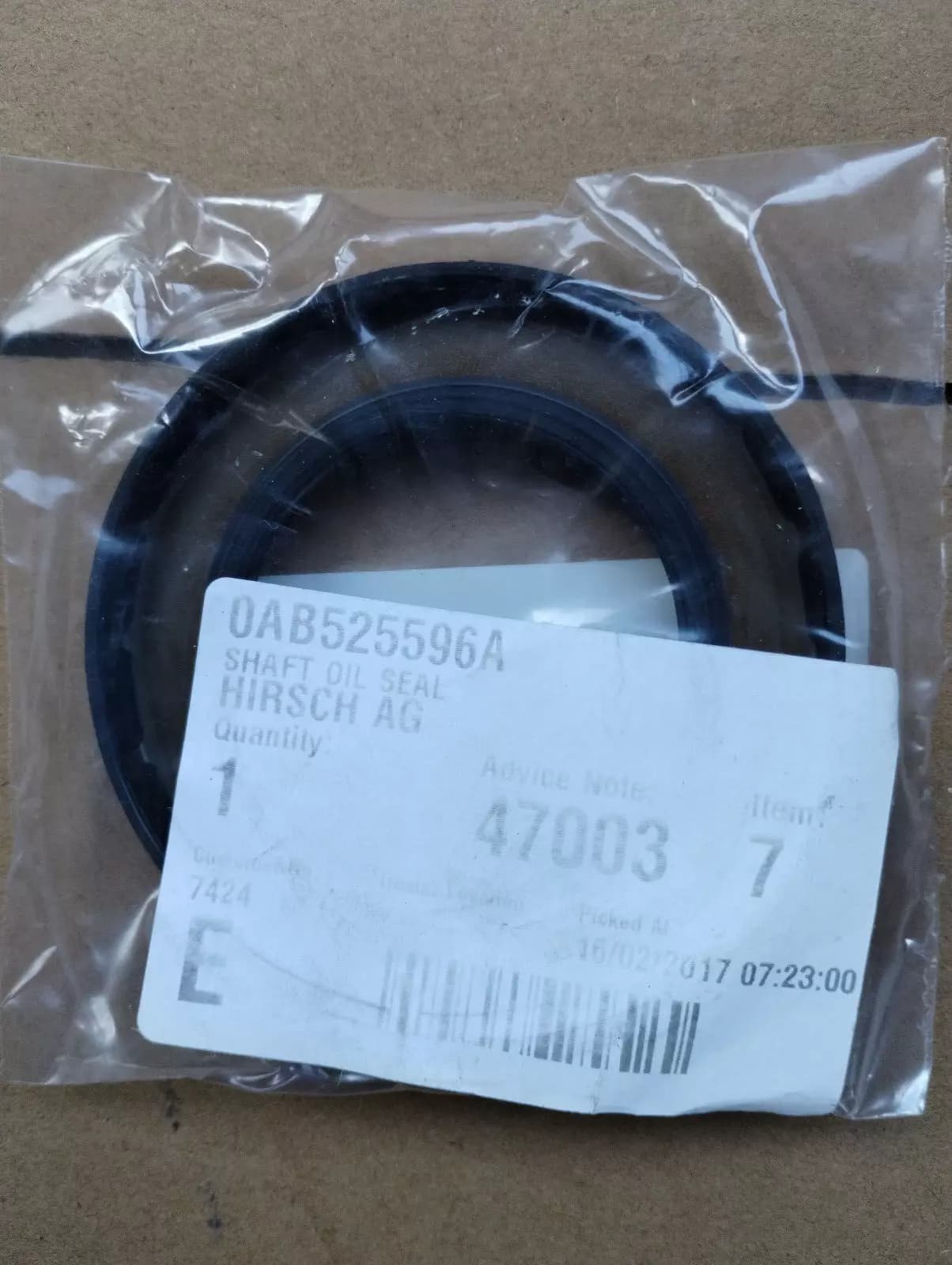 ORIGINAL BENTLEY SHAFT OIL SEAL 1 PCS No: 0AB525596A