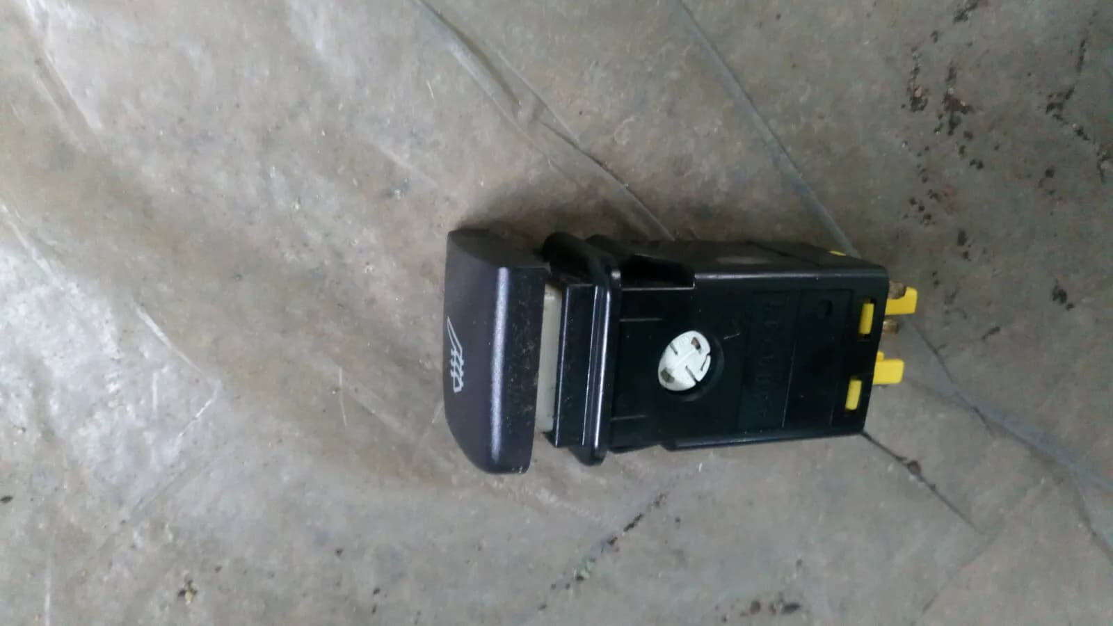 Saab 9-3, 900NG seat heating switch right part no:4409249 year:1994-03