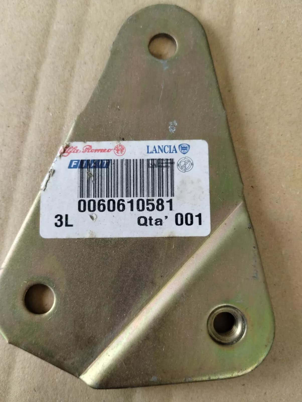 Genuine Fiat bracket No : 60610581