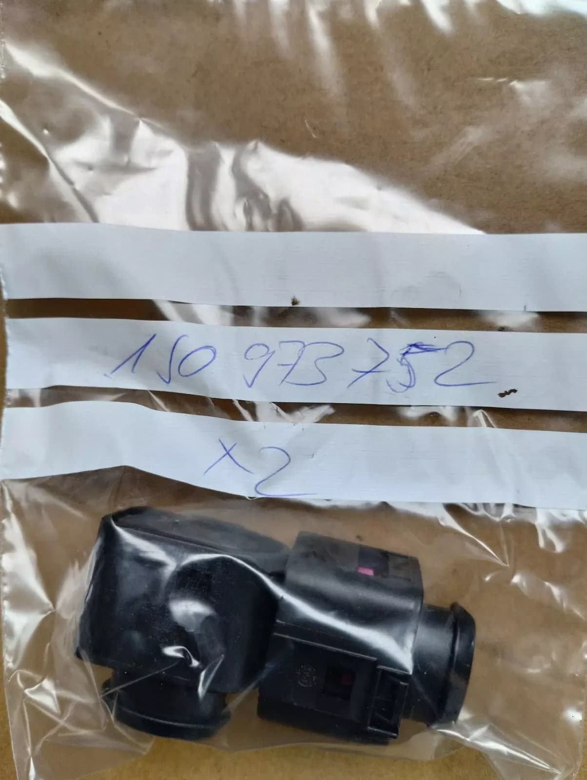 ORIGINAL BENTLEY FLAT CONTACT HOUSING WITH 2 PCS Nr: 1J0973752