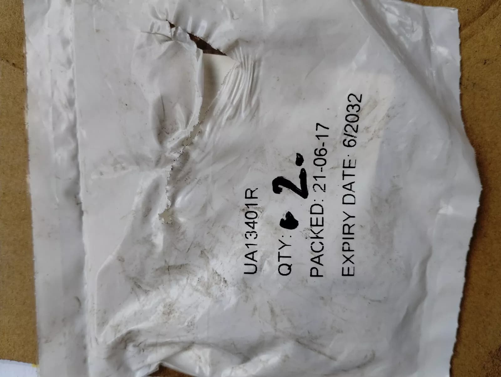 ORIGINAL BENTLEY SEAL RING 2 PCS no: UA13401R