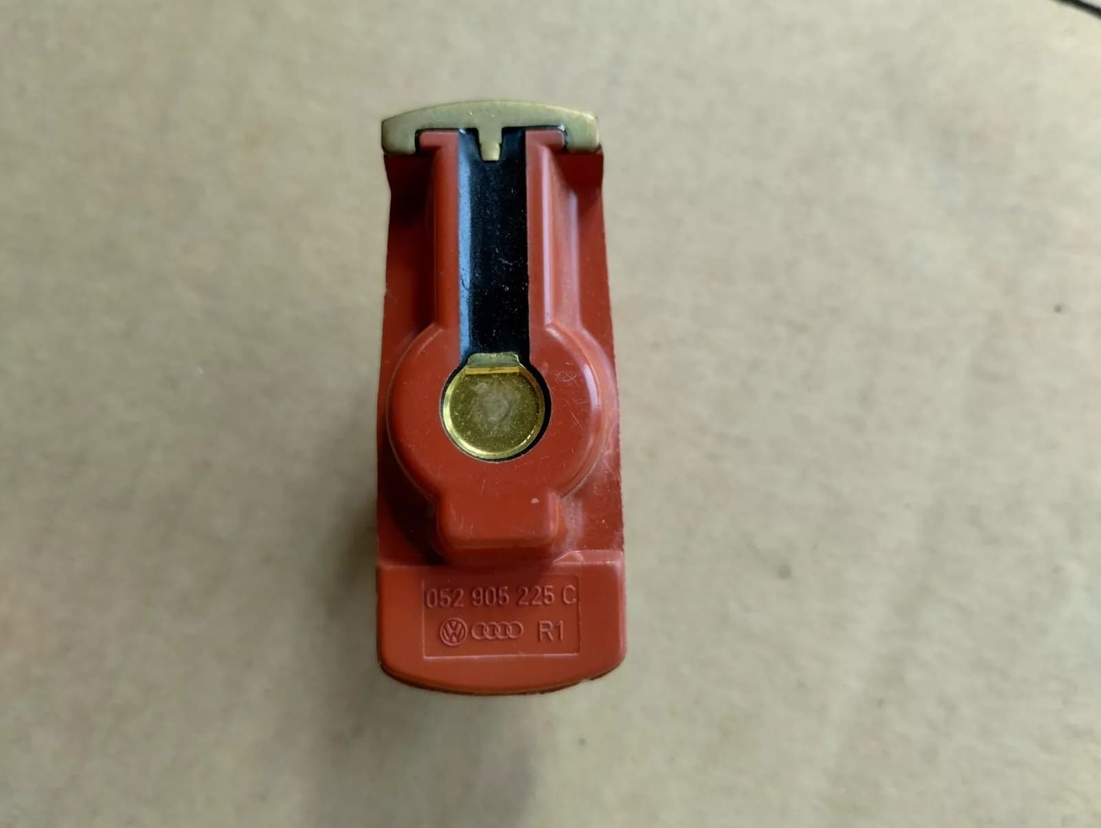 Genuine Volkswagen / Audi rotor 1 pcs No : 0 52905225C