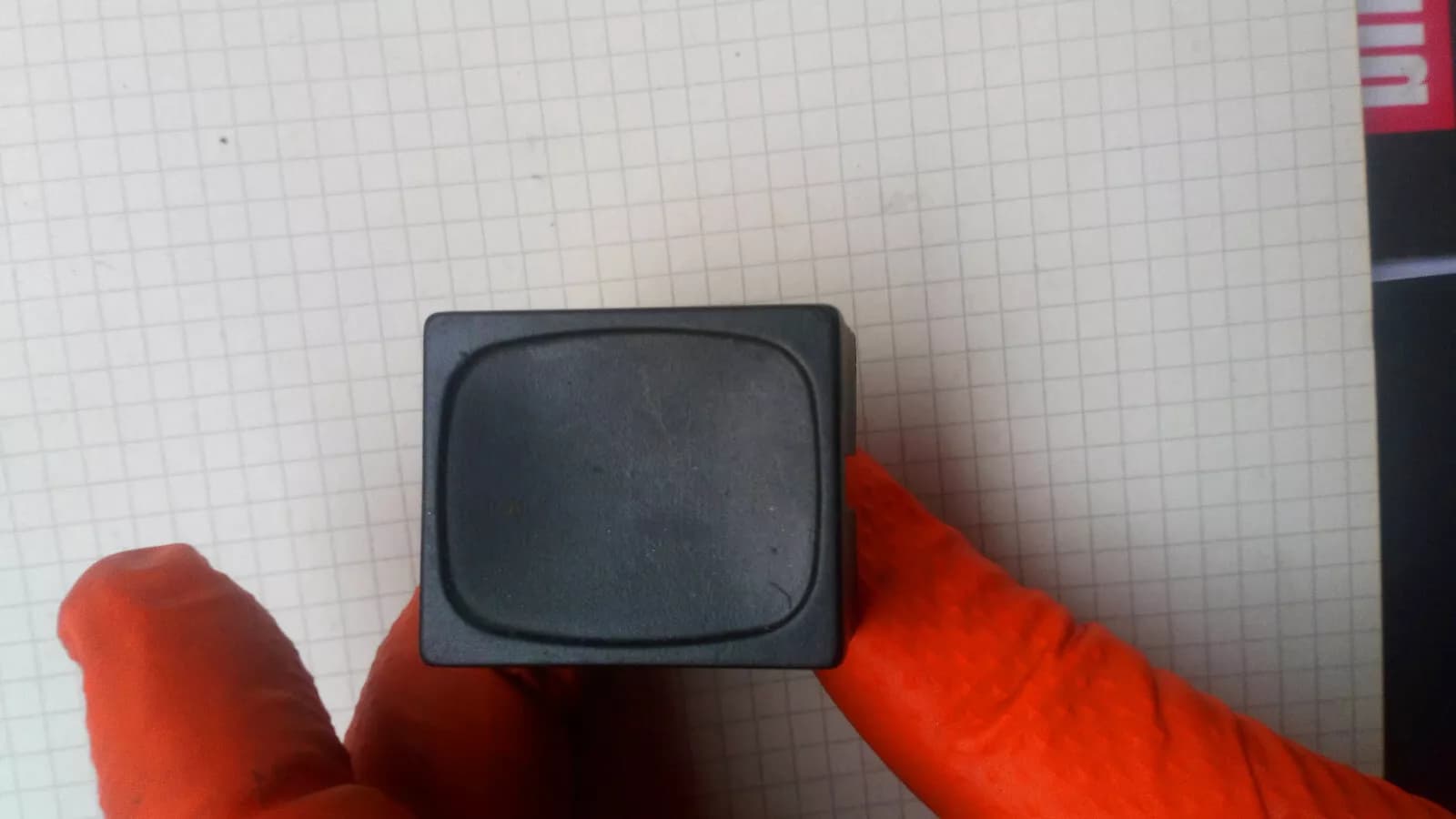 Saab 900, 9000 Cover No: 9568122