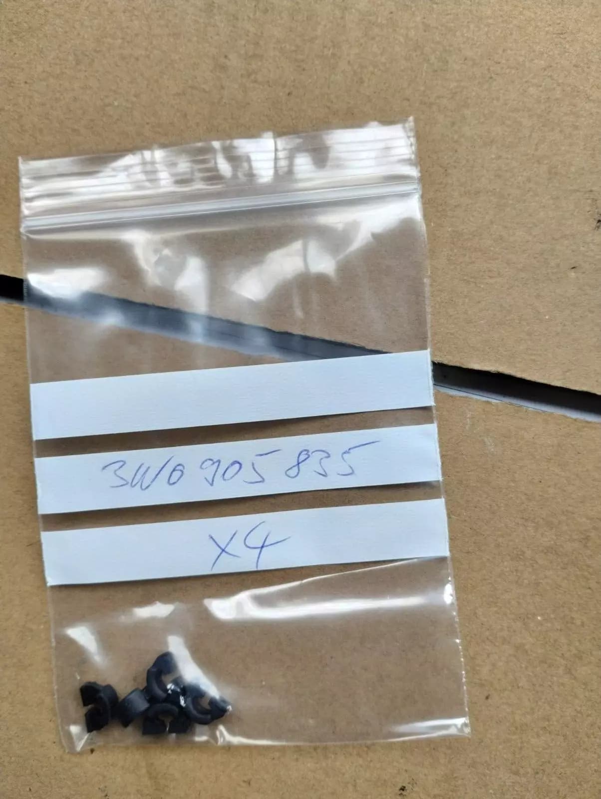 ORIGINAL BENTLEY KEY RING 1 PCS no: 3W0905835