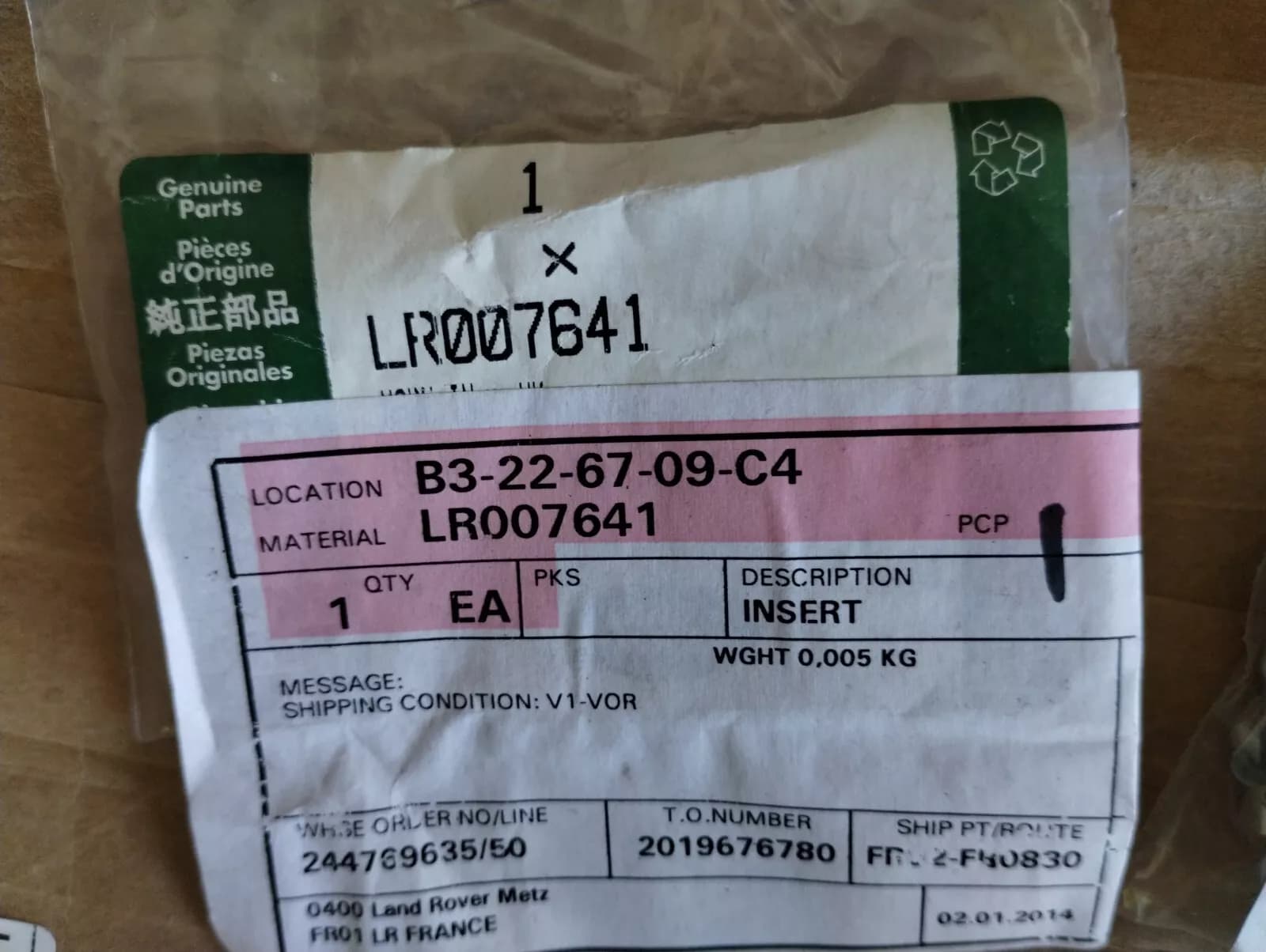 Genuine Jaguar, Land Rover, Cluster lens retainer 1 pcs Nr: LR007641