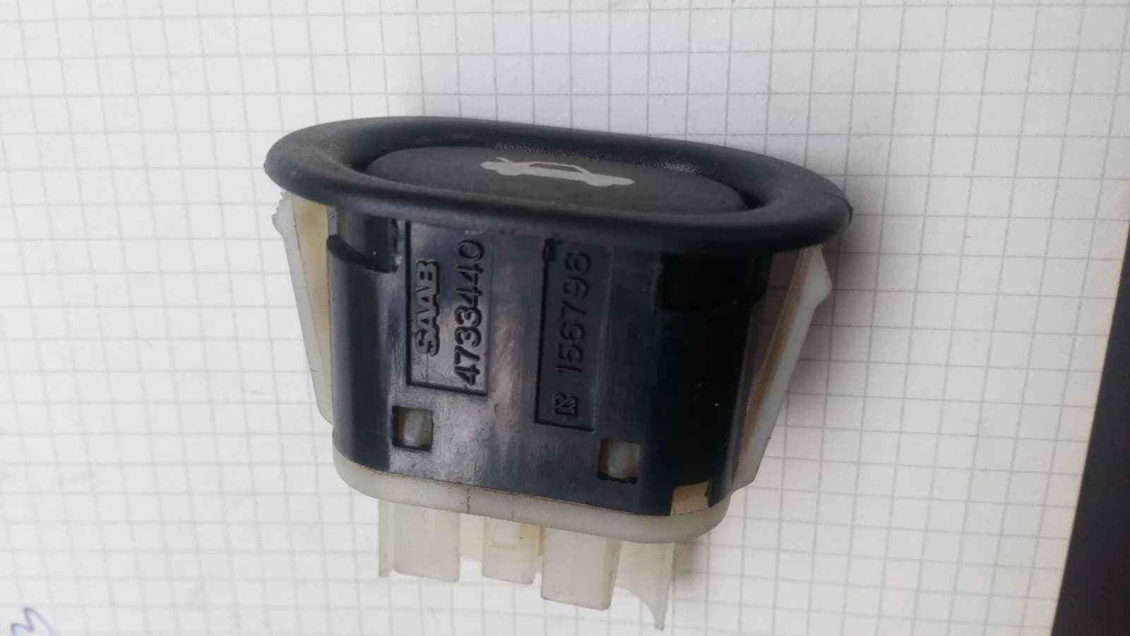 Saab 900, 9000, 9-3, 9-5 tailgate switch no: 4733440