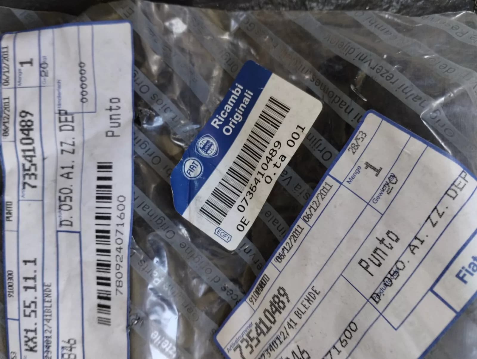 Genuine Fiat, Alfa Romeo ORNAMENT No: 735410489