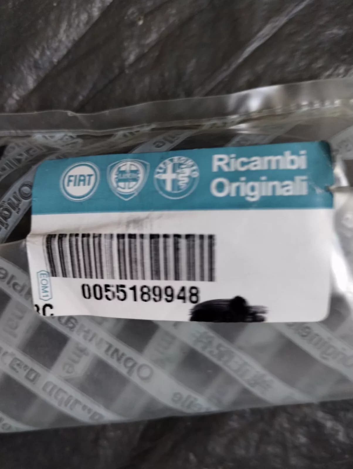 Genuine Fiat plug No: 55189948