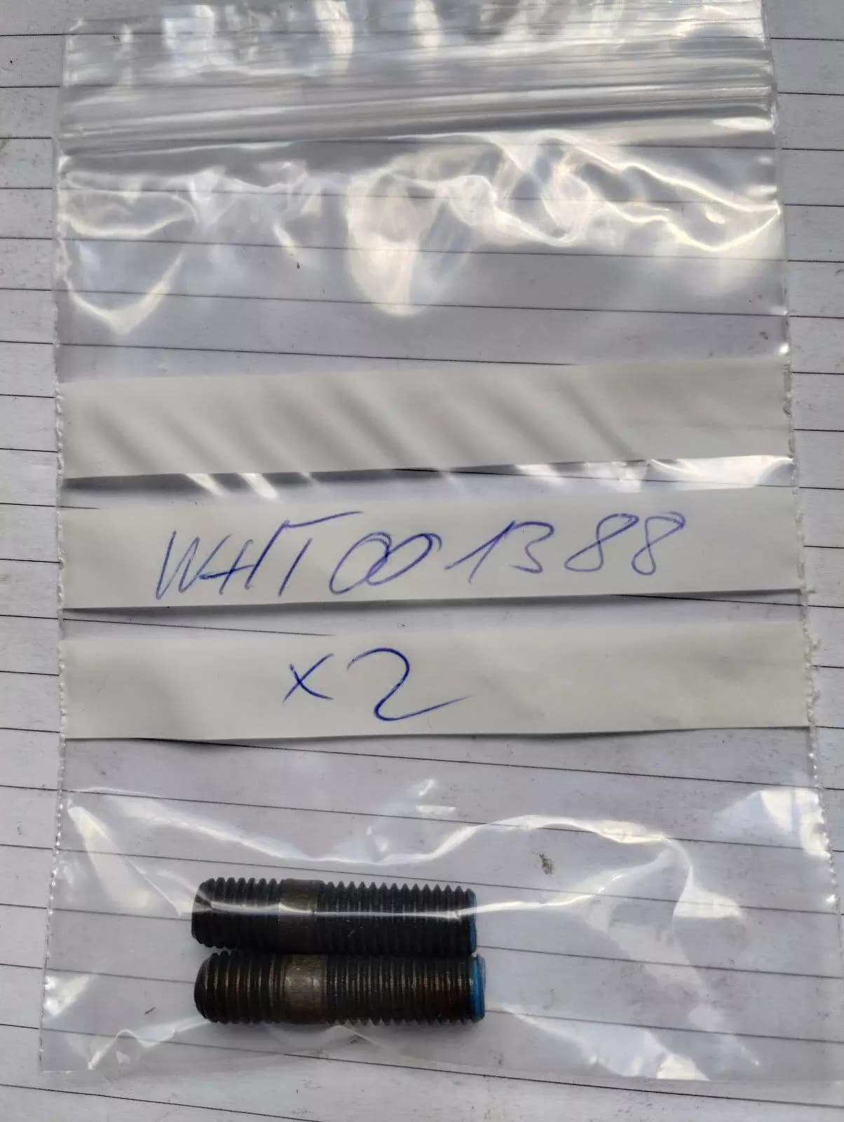 ORIGINAL VW GROUP PARTS, STUD 2 PCS No: WHT001388