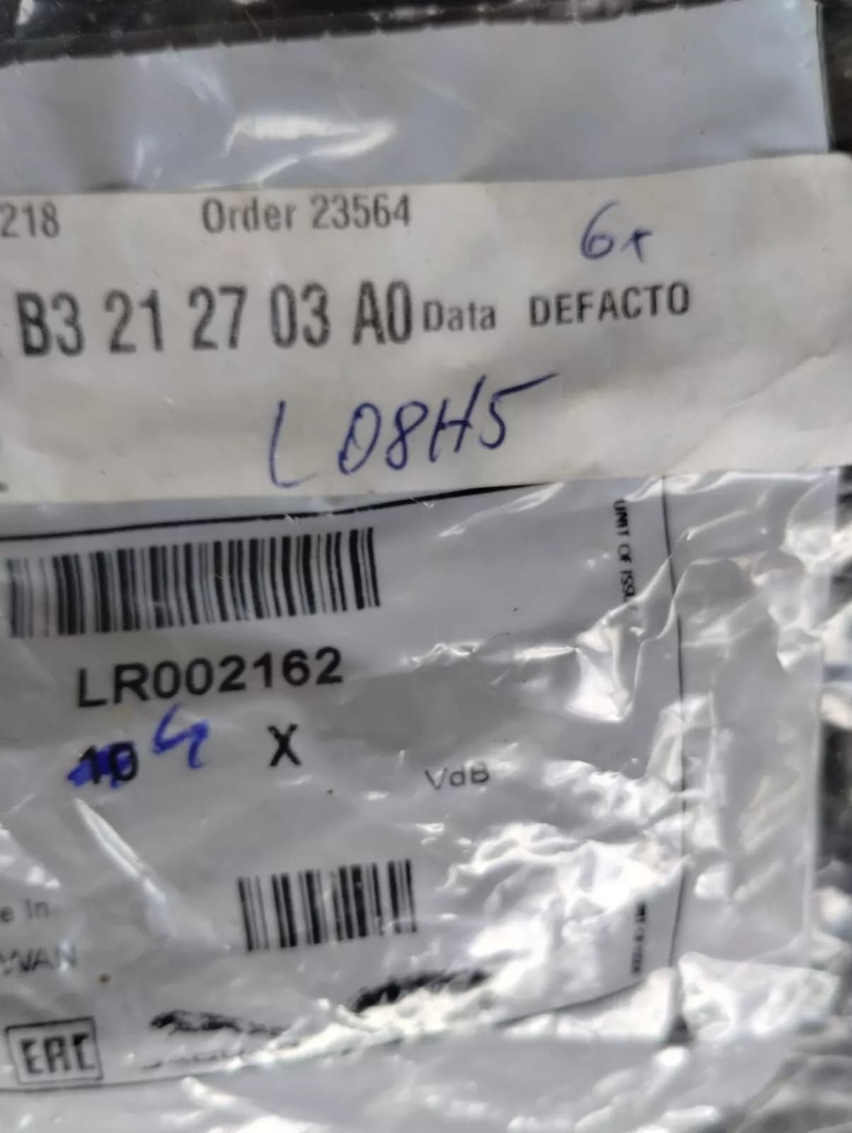 Genuine Jaguar, Land Rover, screw 4 Pcs Nr: LR002162