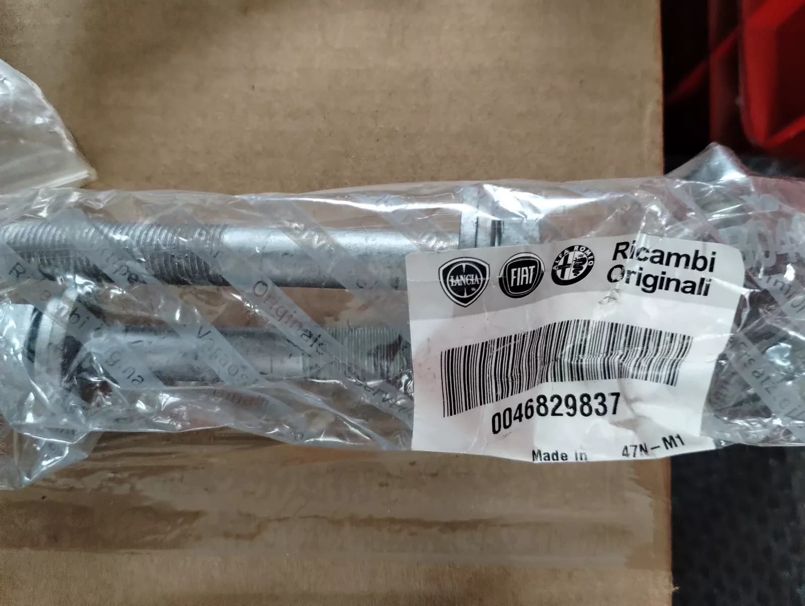 Genuine Fiat, Alfa Romeo, Lancia suspension screw 2 Pcs No: 46829837