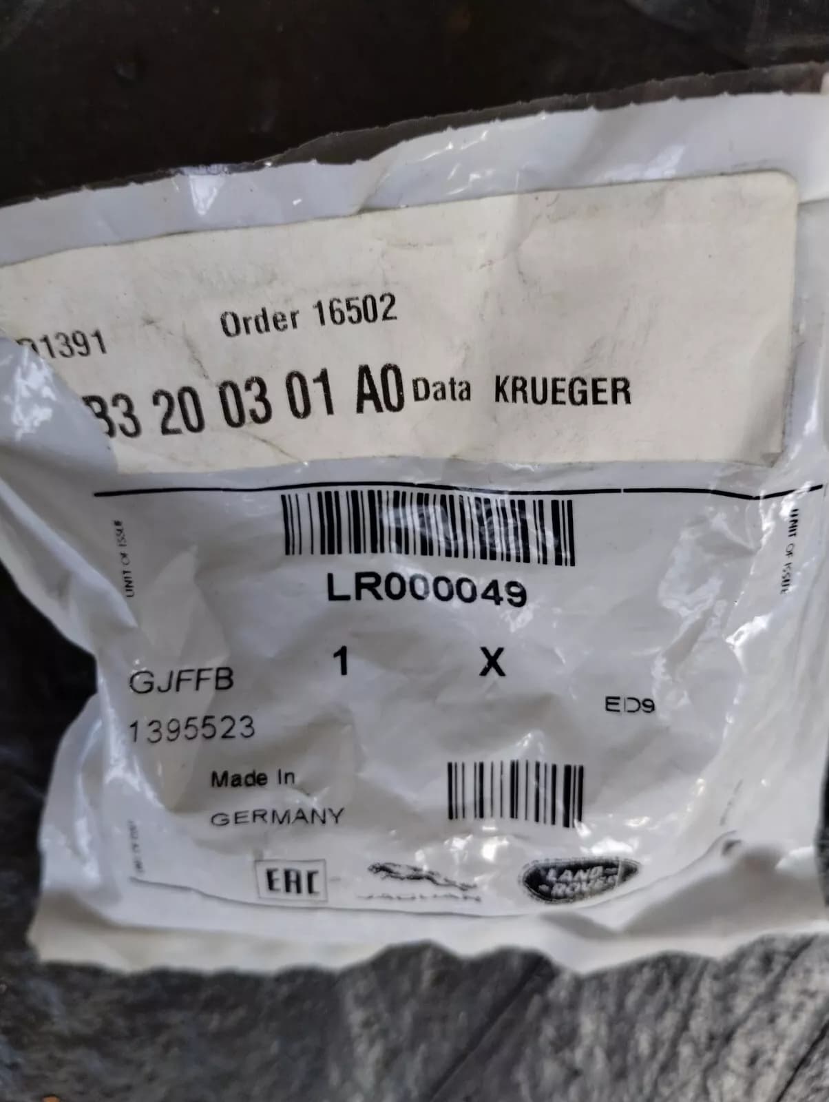 Genuine Jaguar, Land Rover, nut 3 Pcs No: LR000049