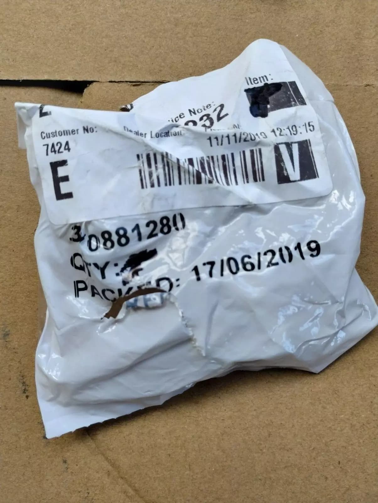 ORIGINAL BENTLEY CLIP 1 PCS NR: 3Y0881280