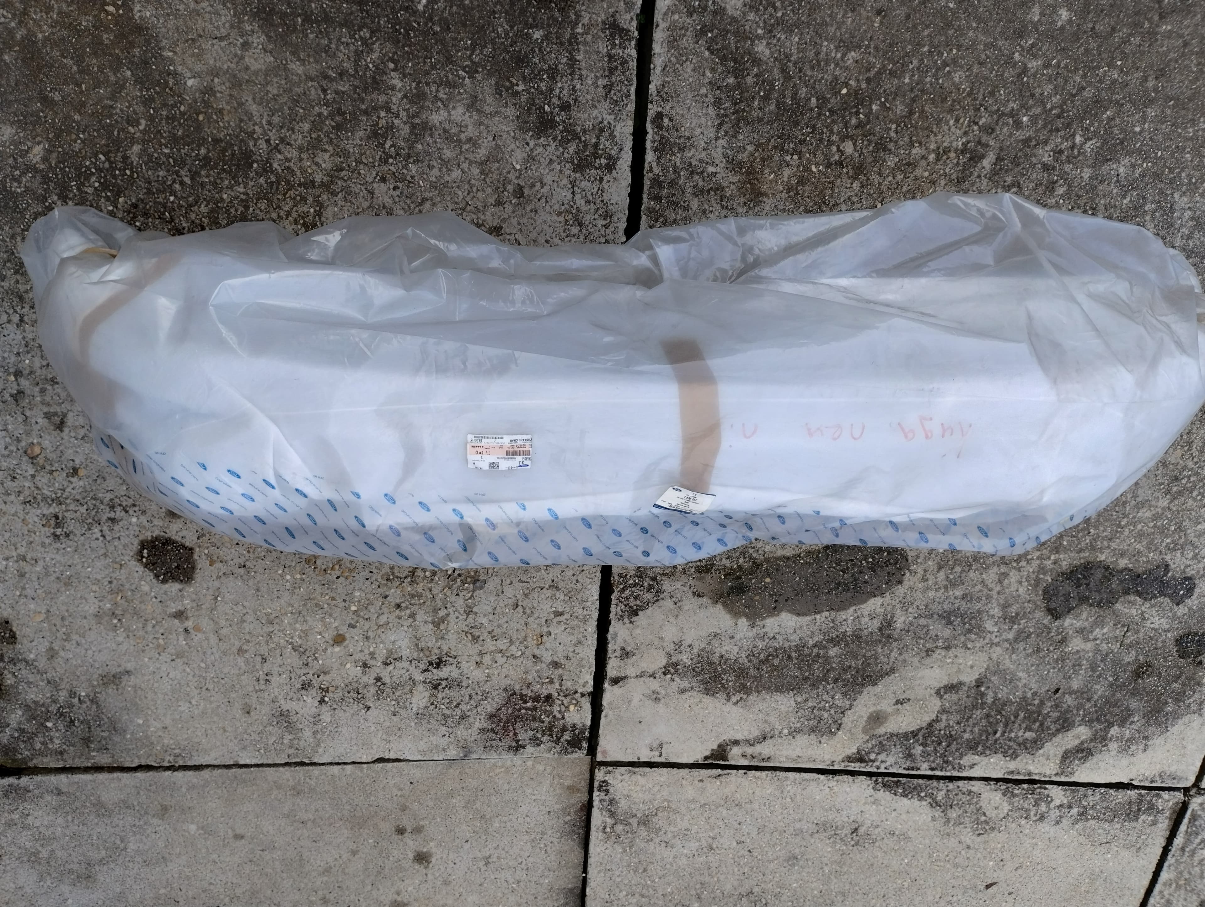 Ford Kuga Rear bumper Partnumber 1 868 667