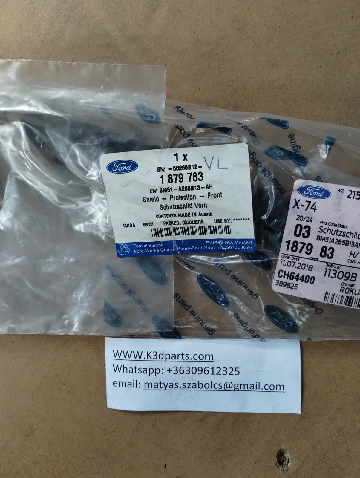 NEW GENUINE FORD FOCUS MK3 FRONT DOOR EDGE GUARD SHIELD TRIM LEFT. 