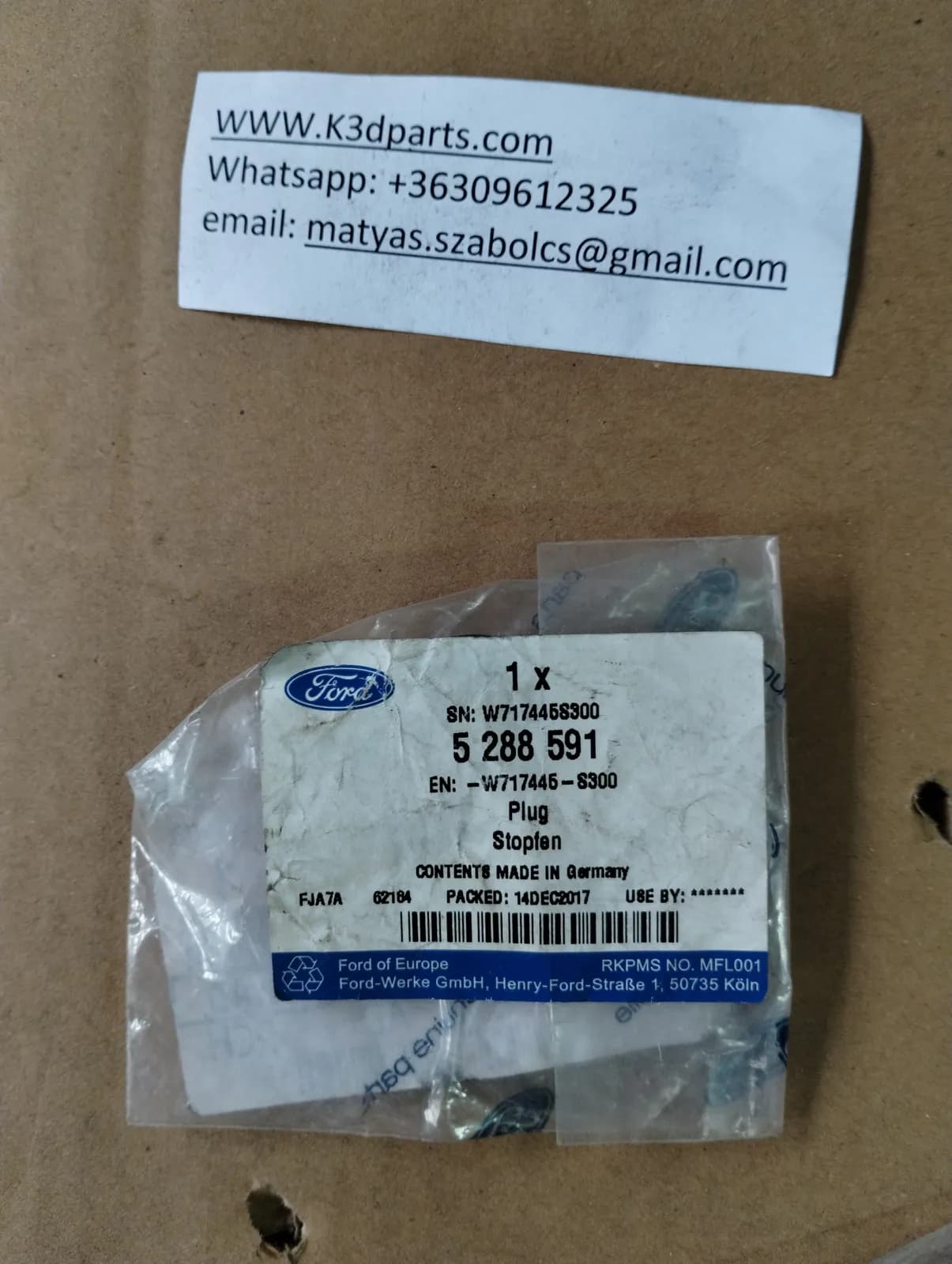 Genuine Ford Plug. Part number 5288591, W717445 S300.